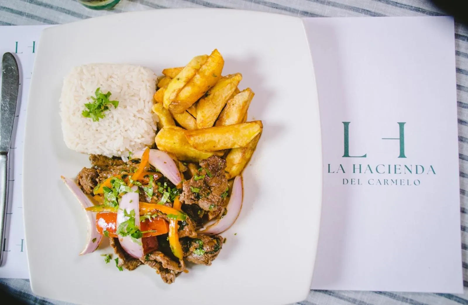 Restaurant/places to eat in Hotel & Hacienda El Carmelo