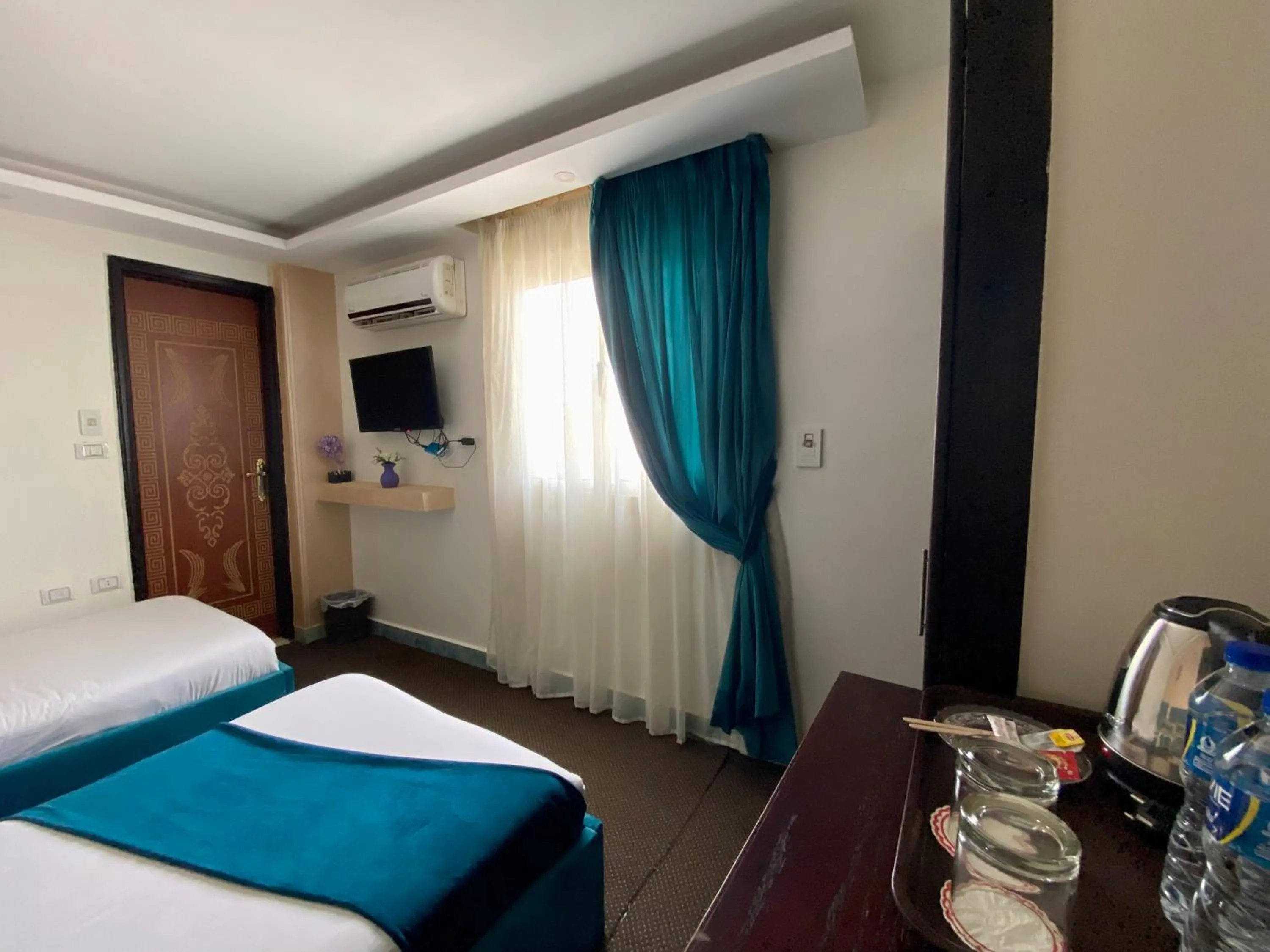 Bed in Golden Pyramids Inn