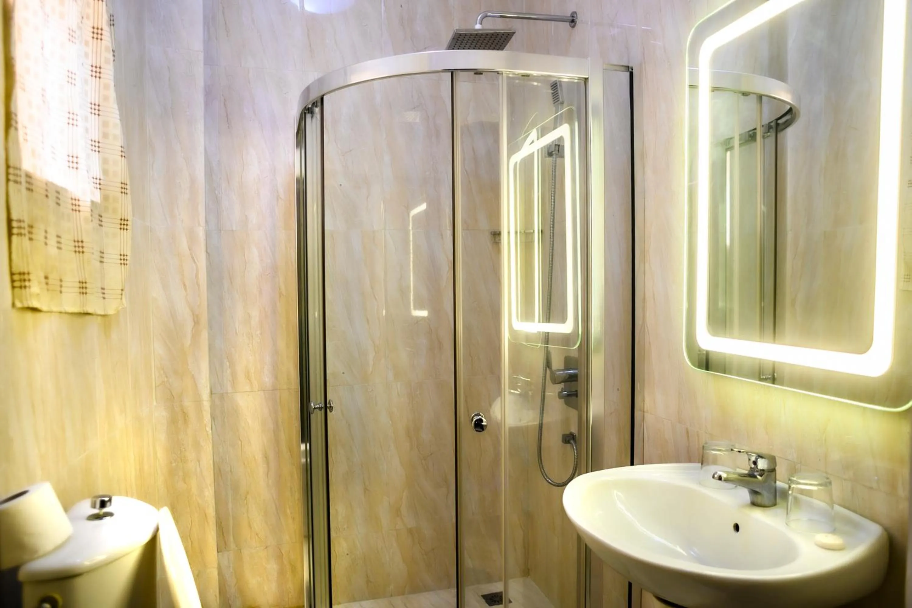 Bathroom in Palm Beach Hotel