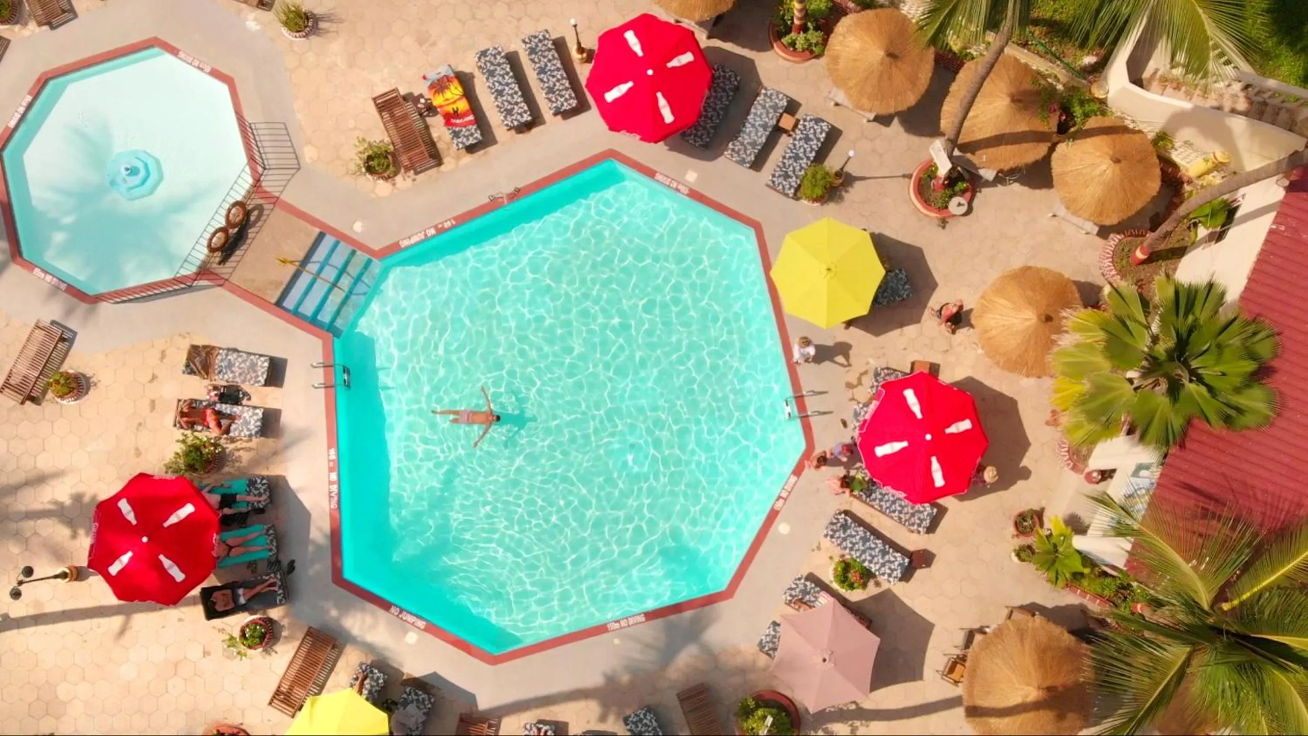 Pool view in Palm Beach Hotel