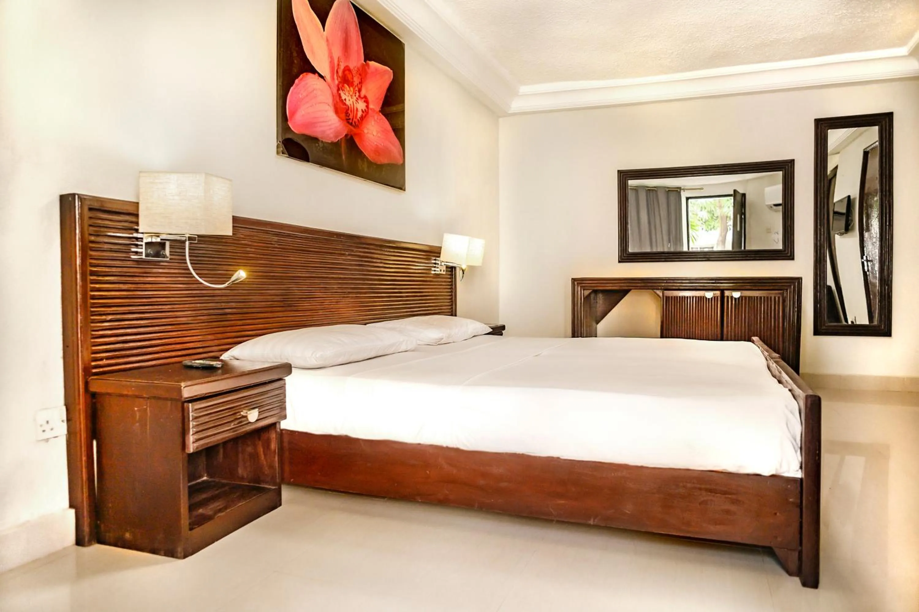 Bedroom in Palm Beach Hotel