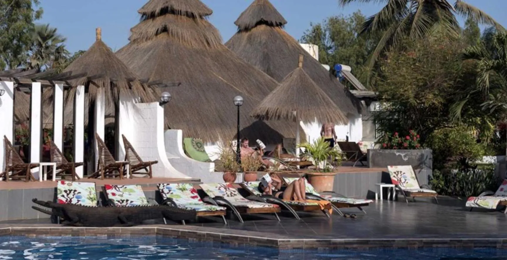 Swimming pool in Bakotu Hotel