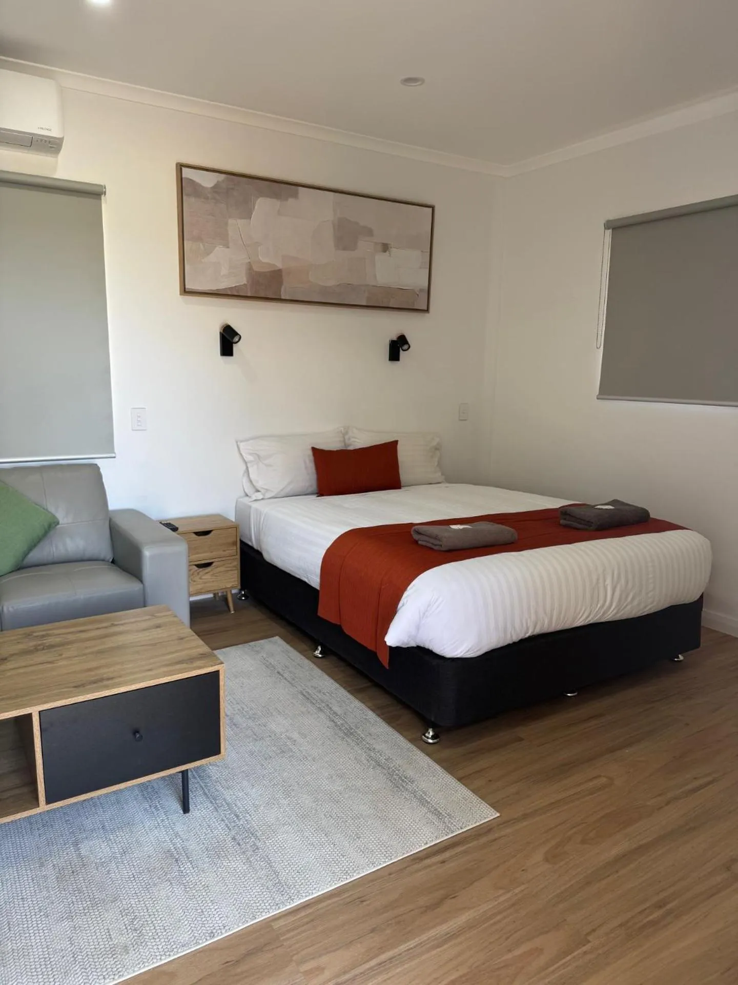 Bed in Broken Hill Outback View Holiday Park