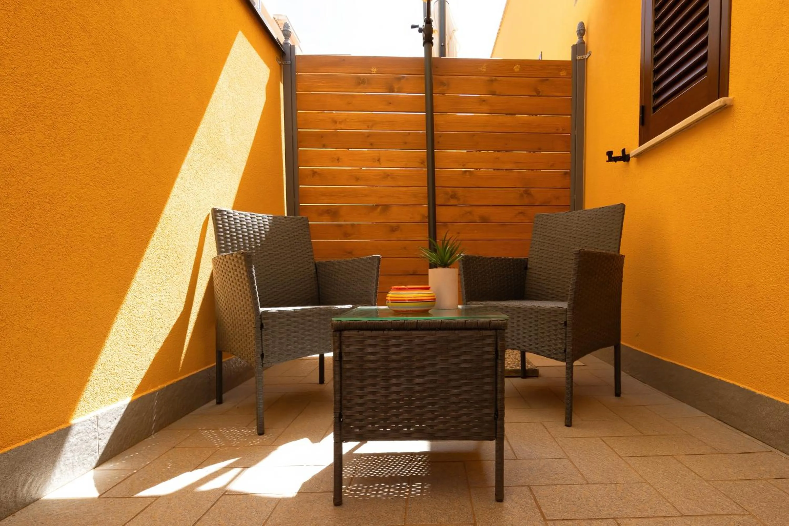 Inner courtyard view in Sunset House