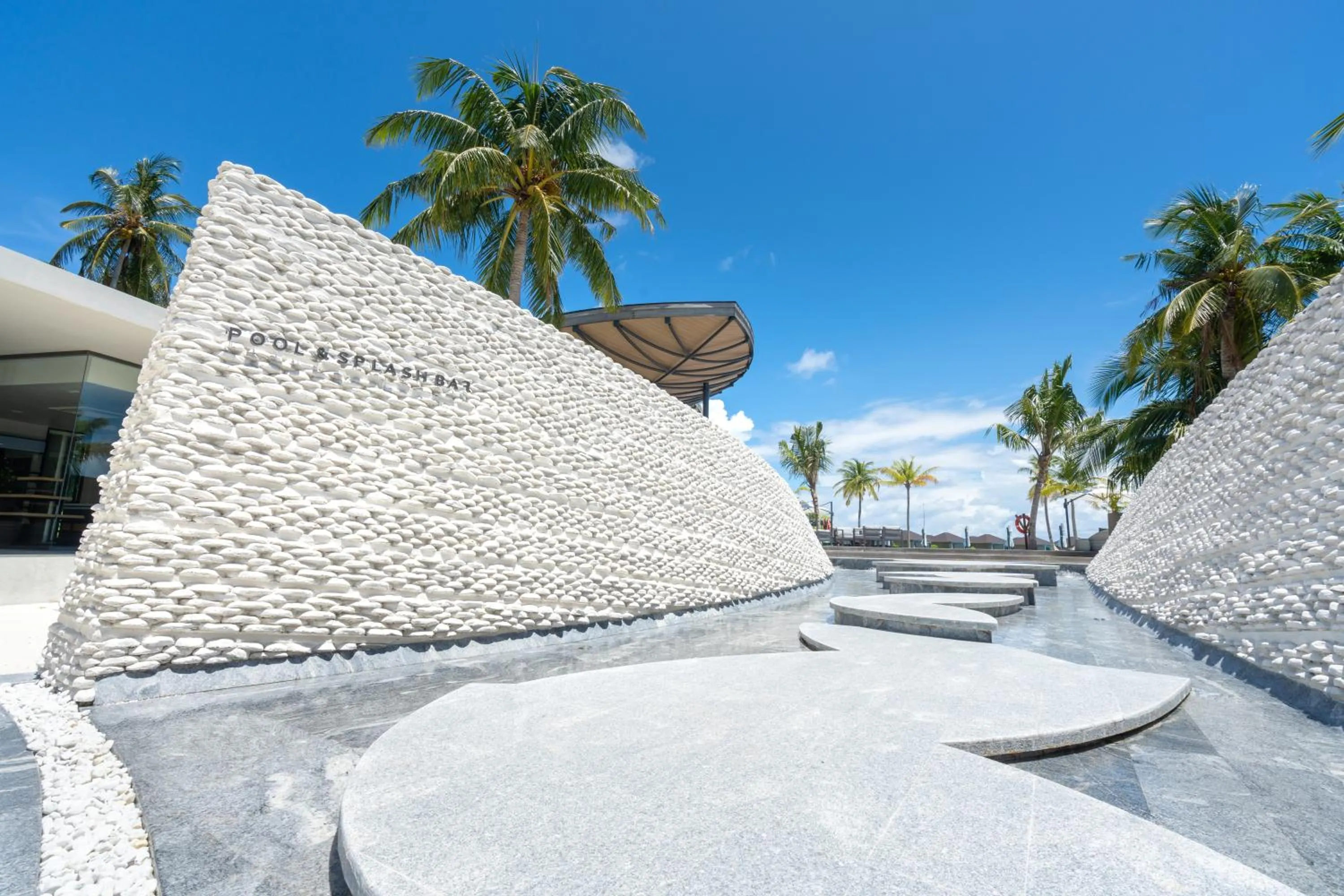 Lounge or bar in Madifushi Private Island- Free return seaplane transfr for min 5 nights