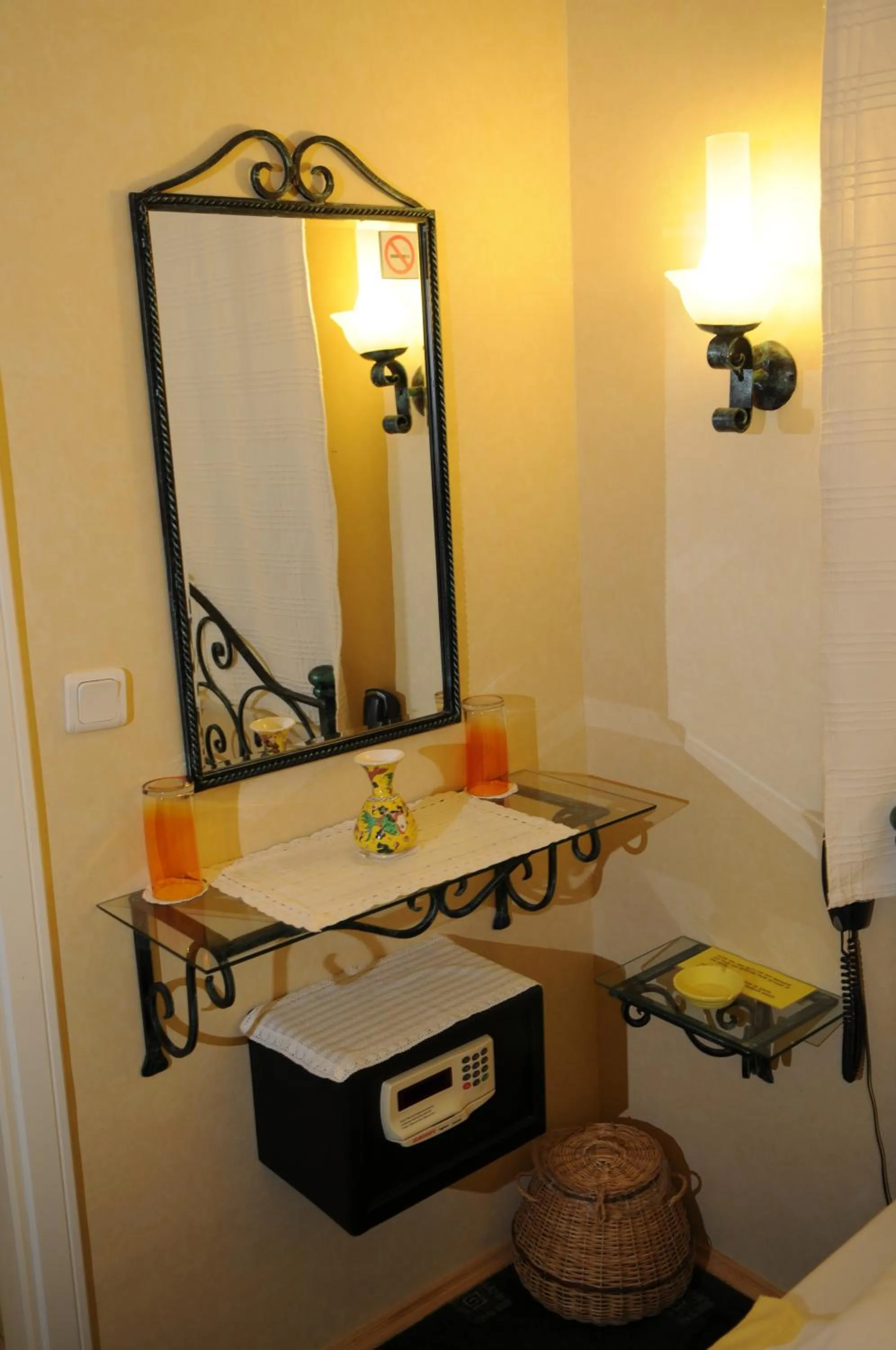 Decorative detail in A&B Home Hotel