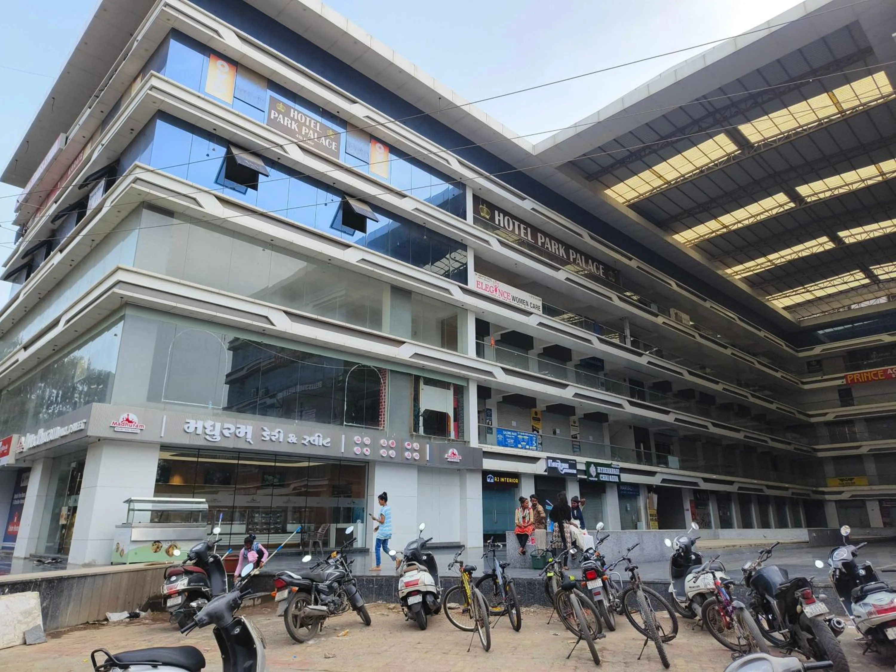 Facade/entrance in Hotel O Park Palace