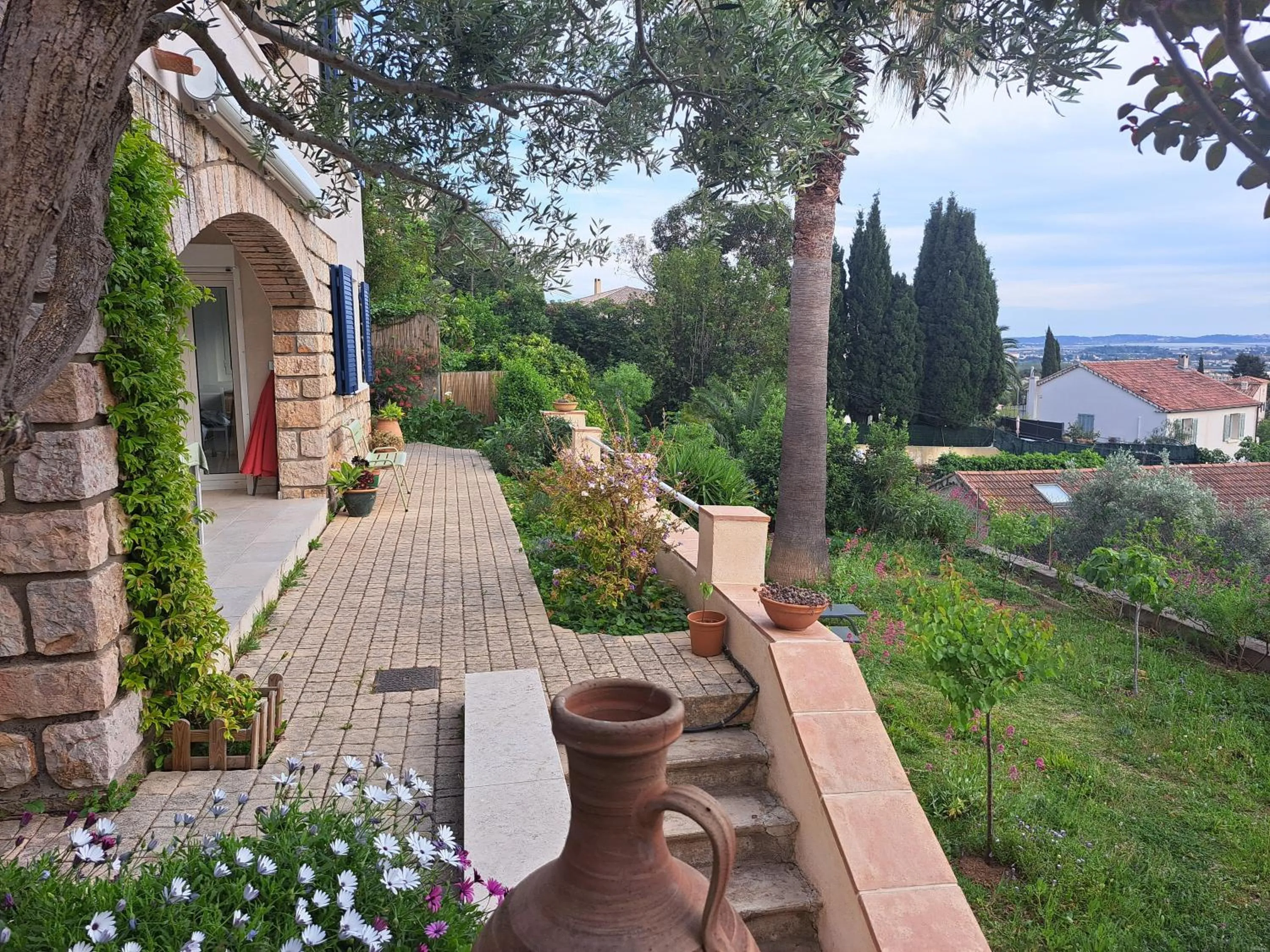Bas Villa, Vue mer, Centre ville, Paradis, calme