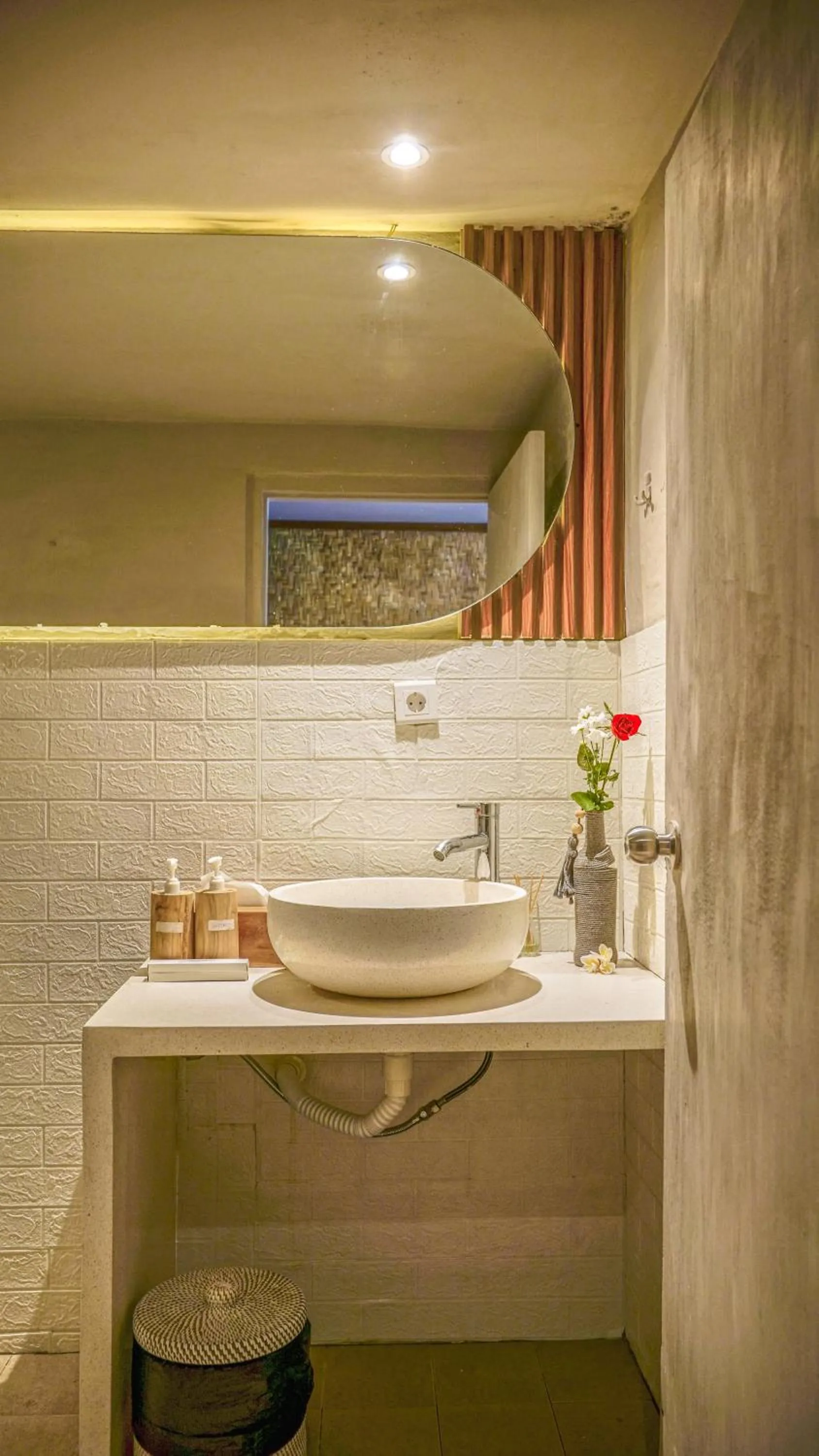 Bathroom in Lokasari Retreat