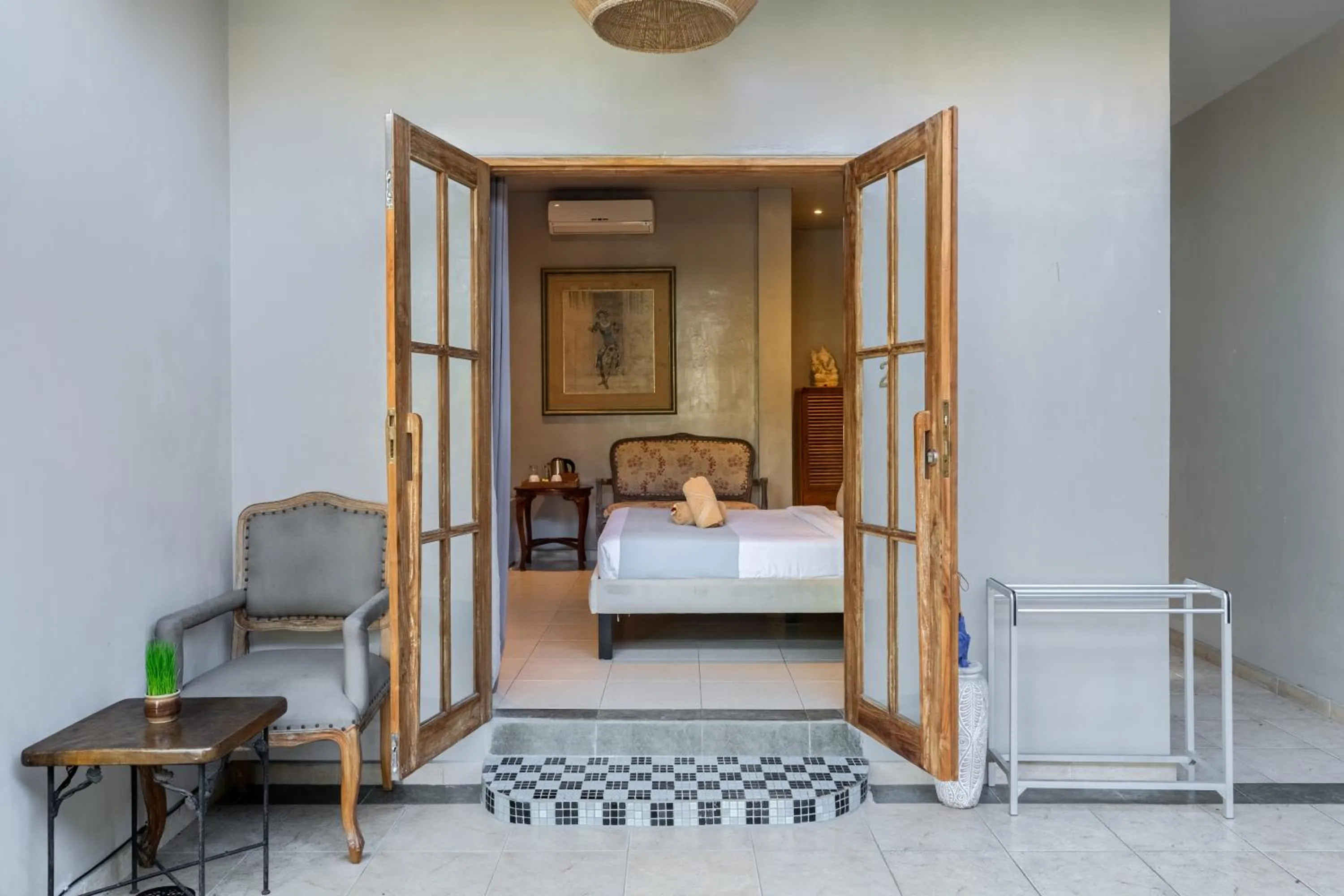 Bed in Lokasari Retreat