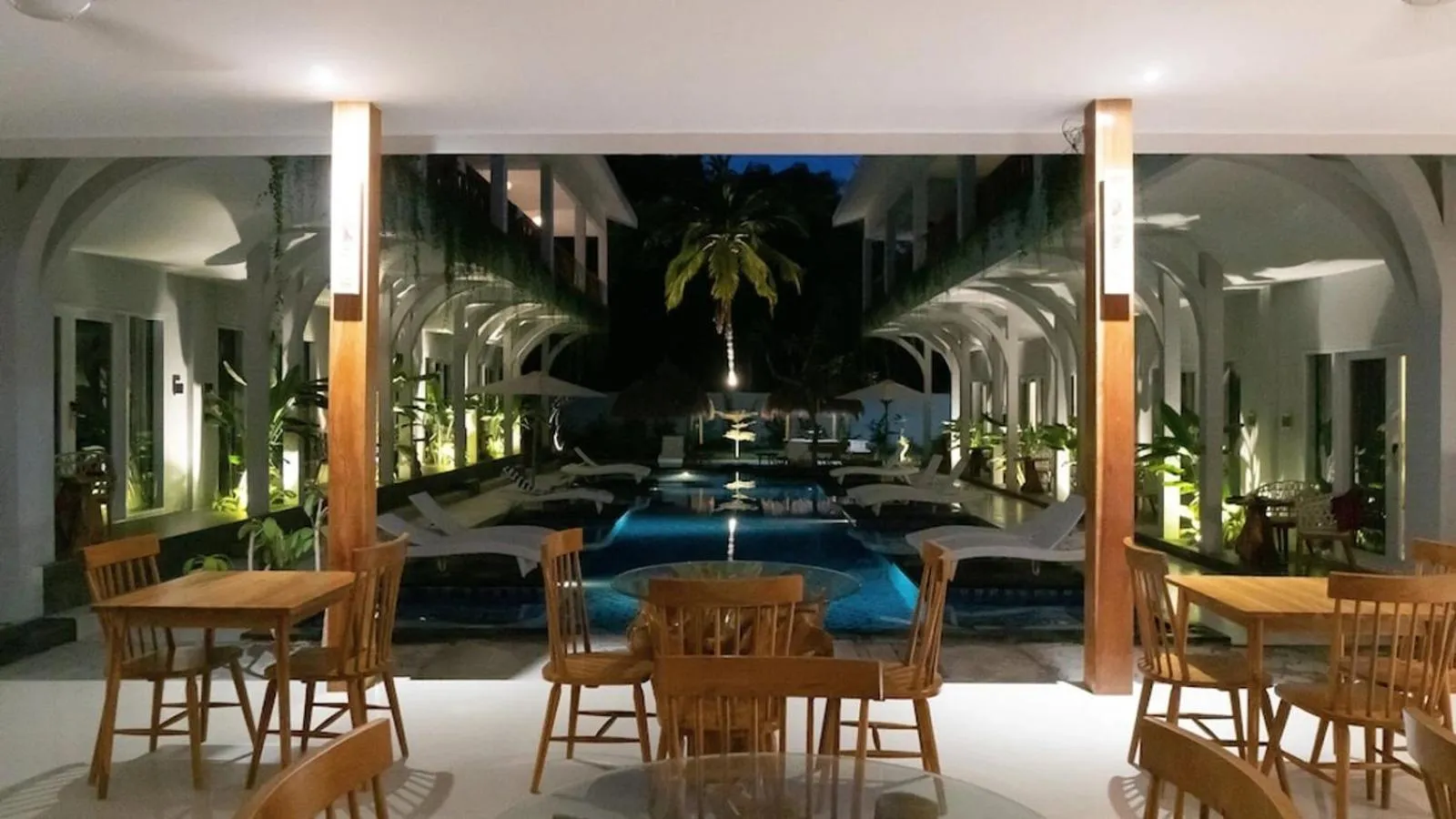 Property building in Sea Shell Resort