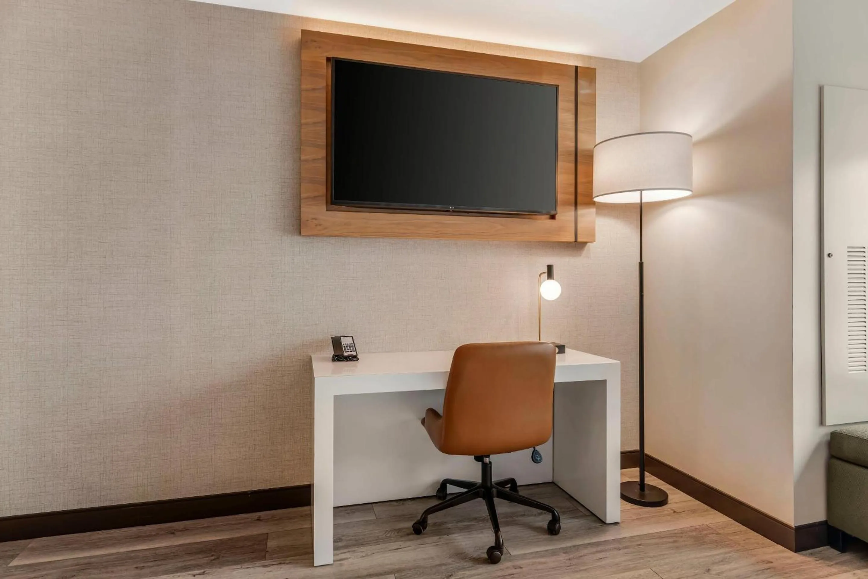 Bedroom in Cambria Hotel Portland Downtown Old Port