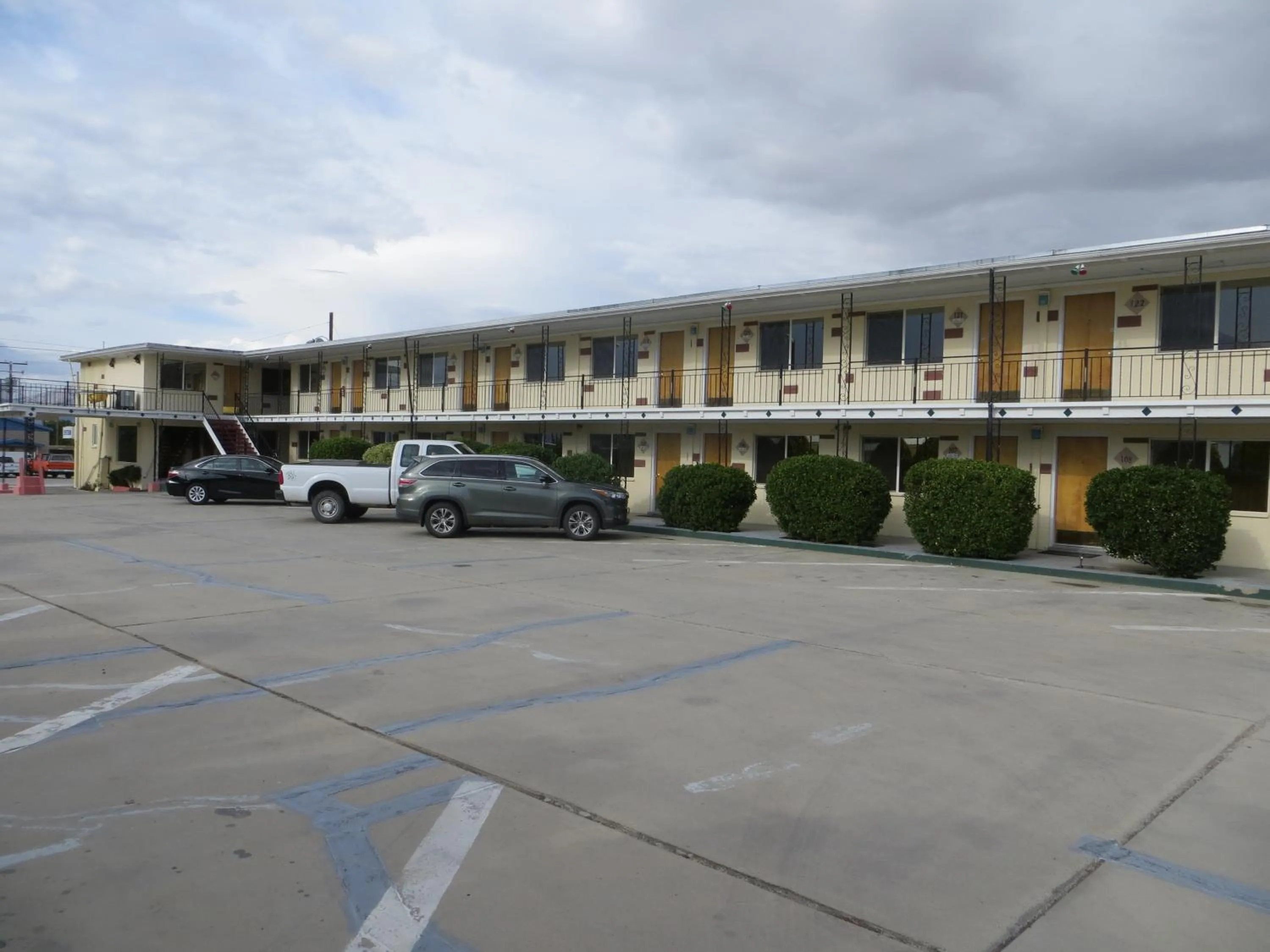 Property building in Holiday Lodge