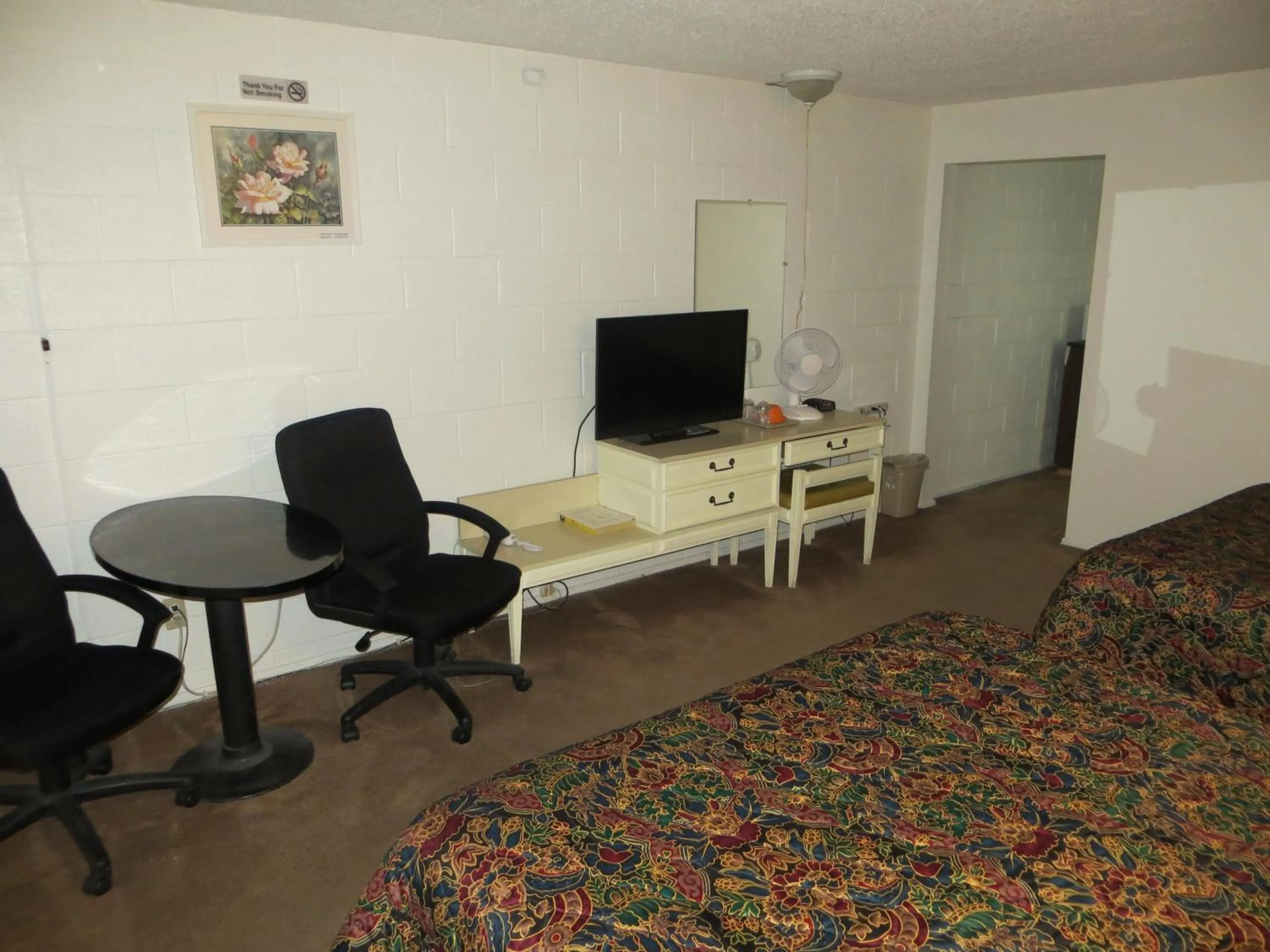 Queen Room with Two Queen Beds in Holiday Lodge