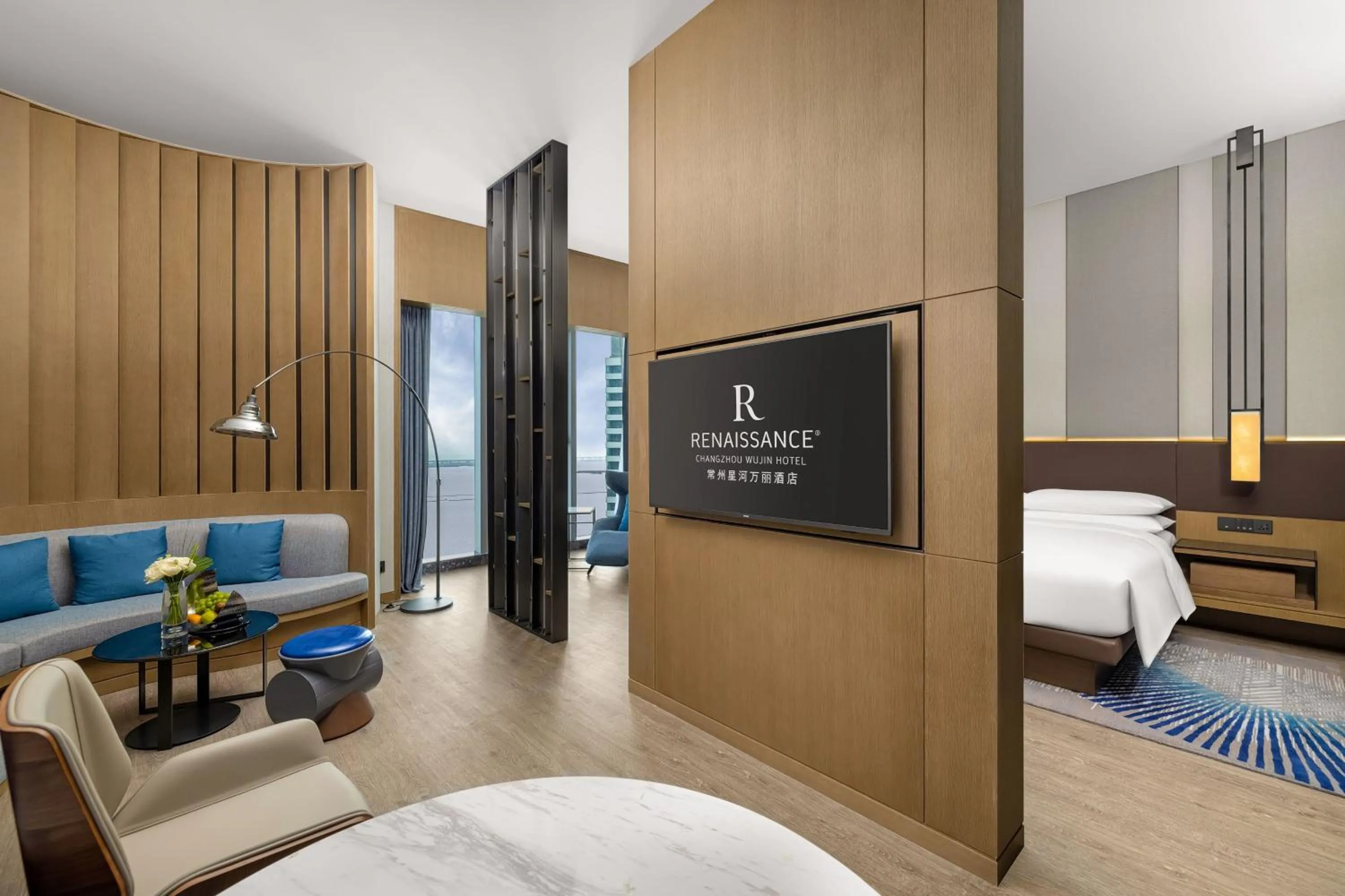 Photo of the whole room, Bed in Renaissance Changzhou Wujin Hotel