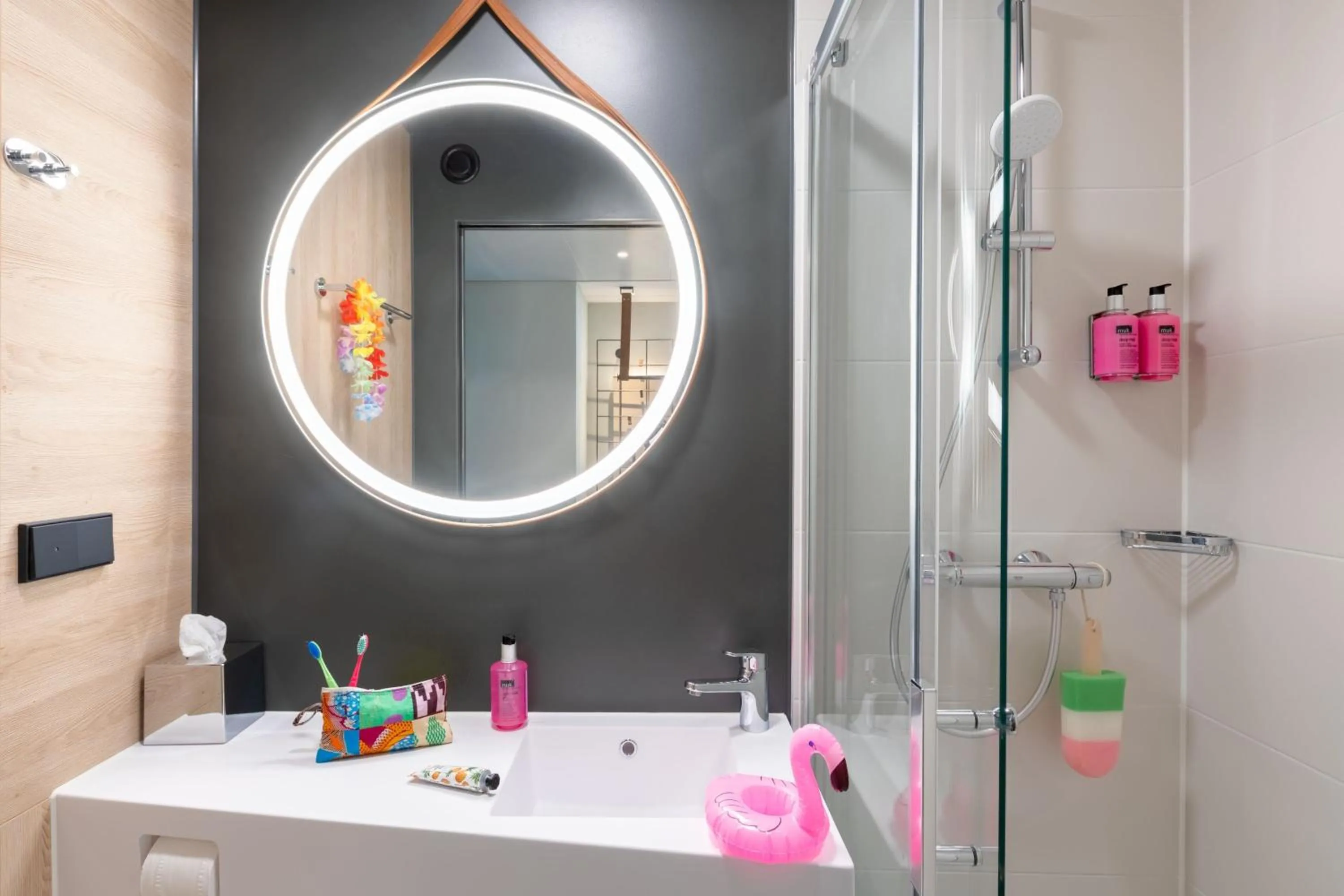 Bathroom in Moxy Paris Val d'Europe