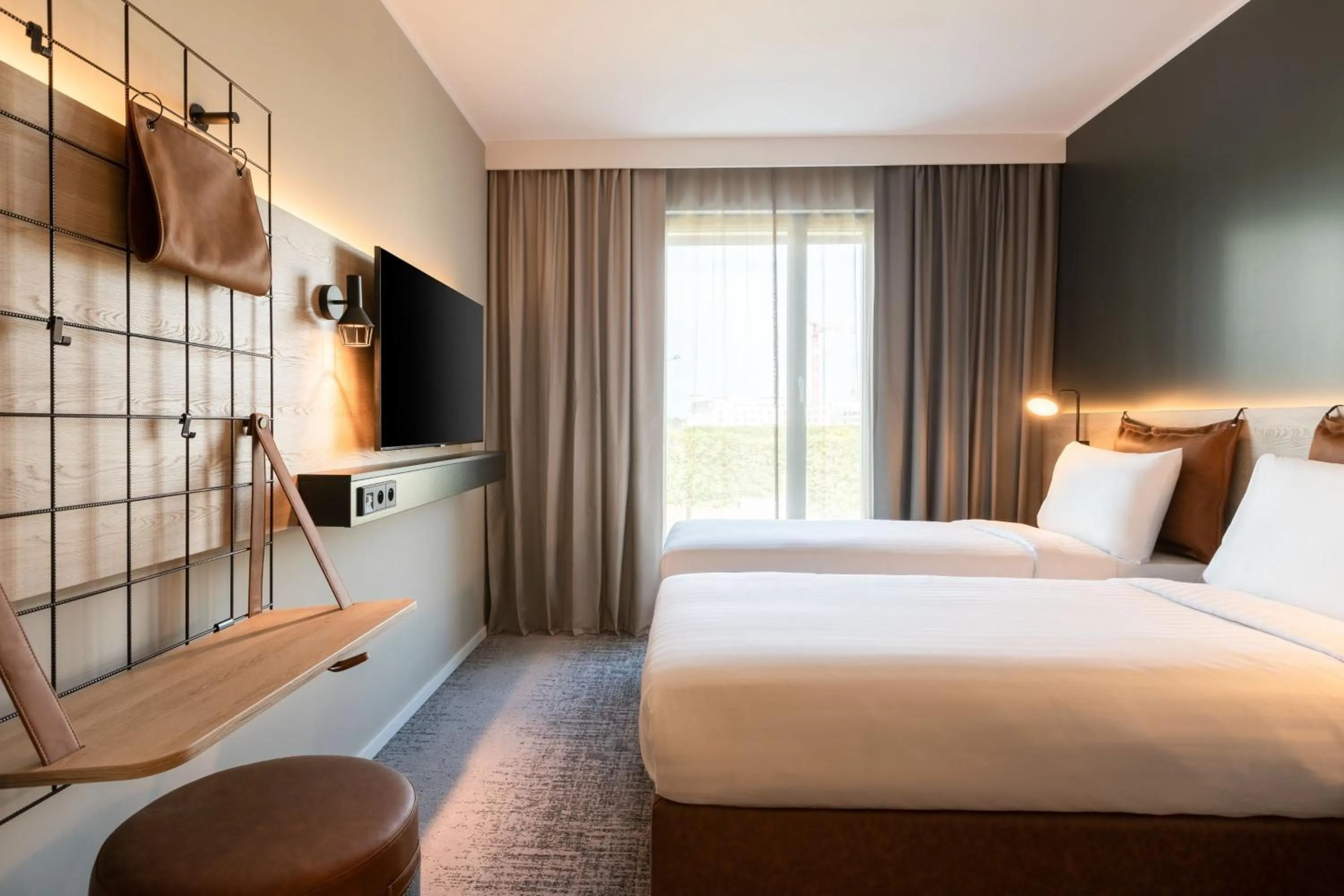 Bedroom, Bed in Moxy Paris Val d'Europe