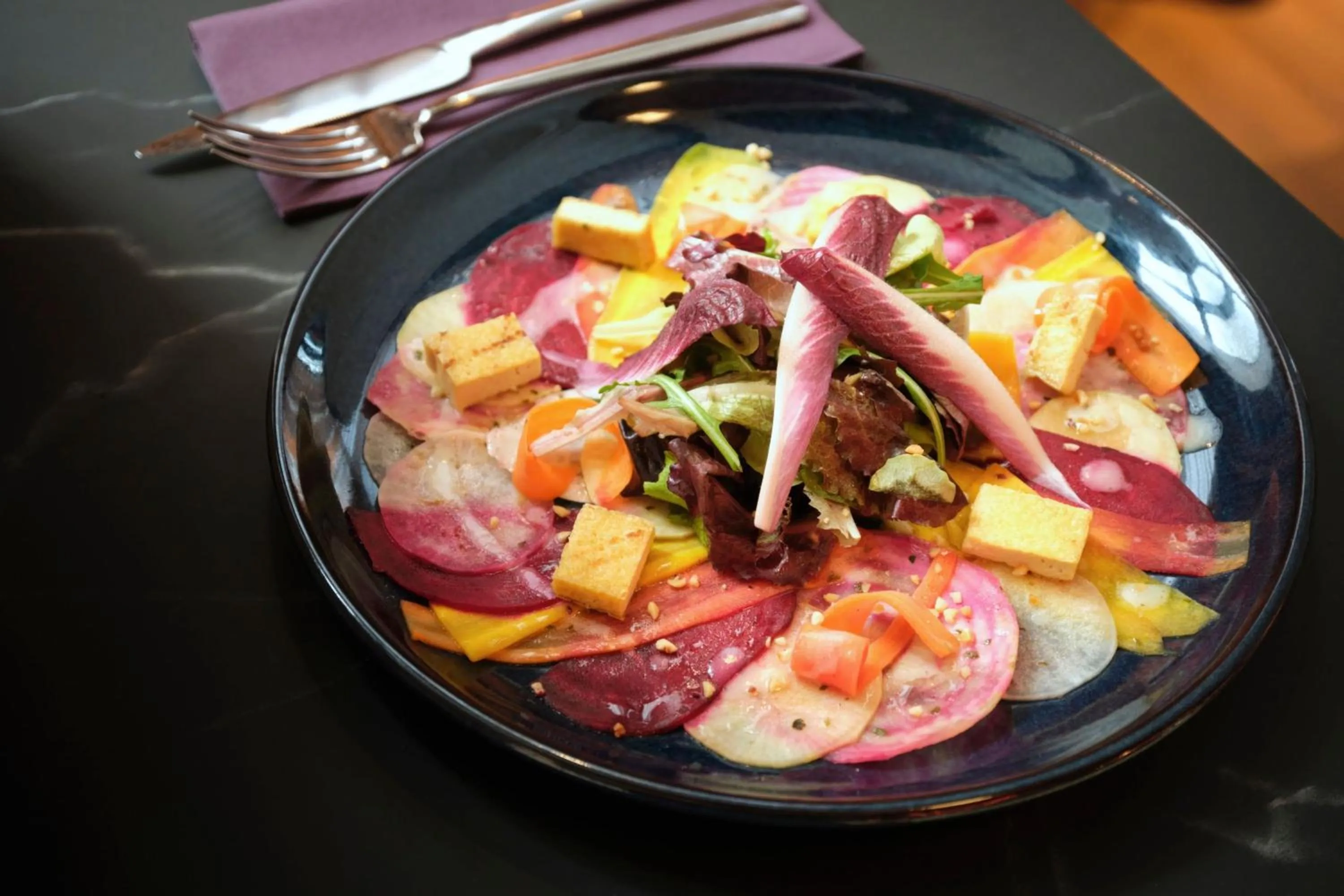 Restaurant/places to eat in Moxy Paris Val d'Europe