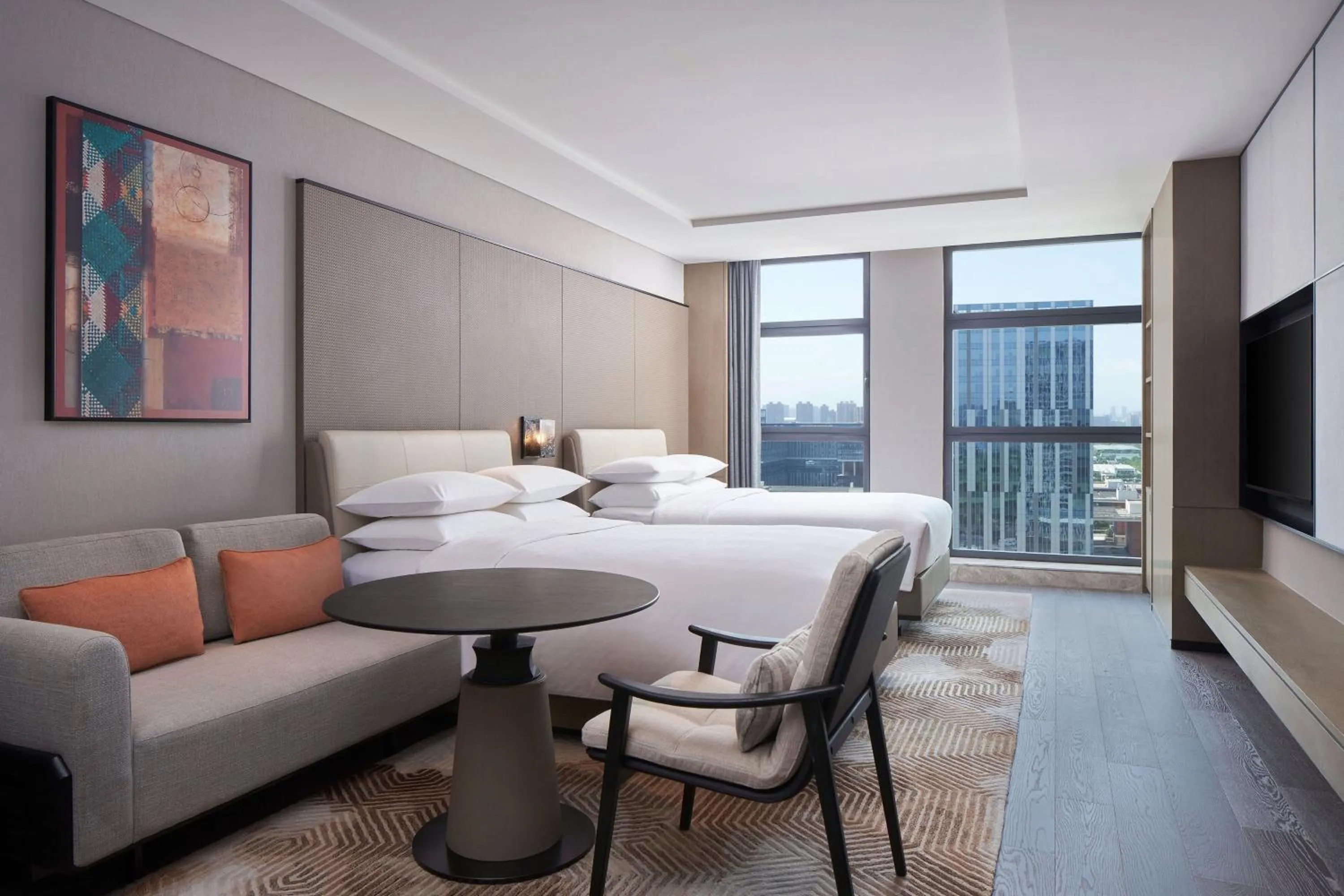 Photo of the whole room, Bed in Sheraton Xi'an South