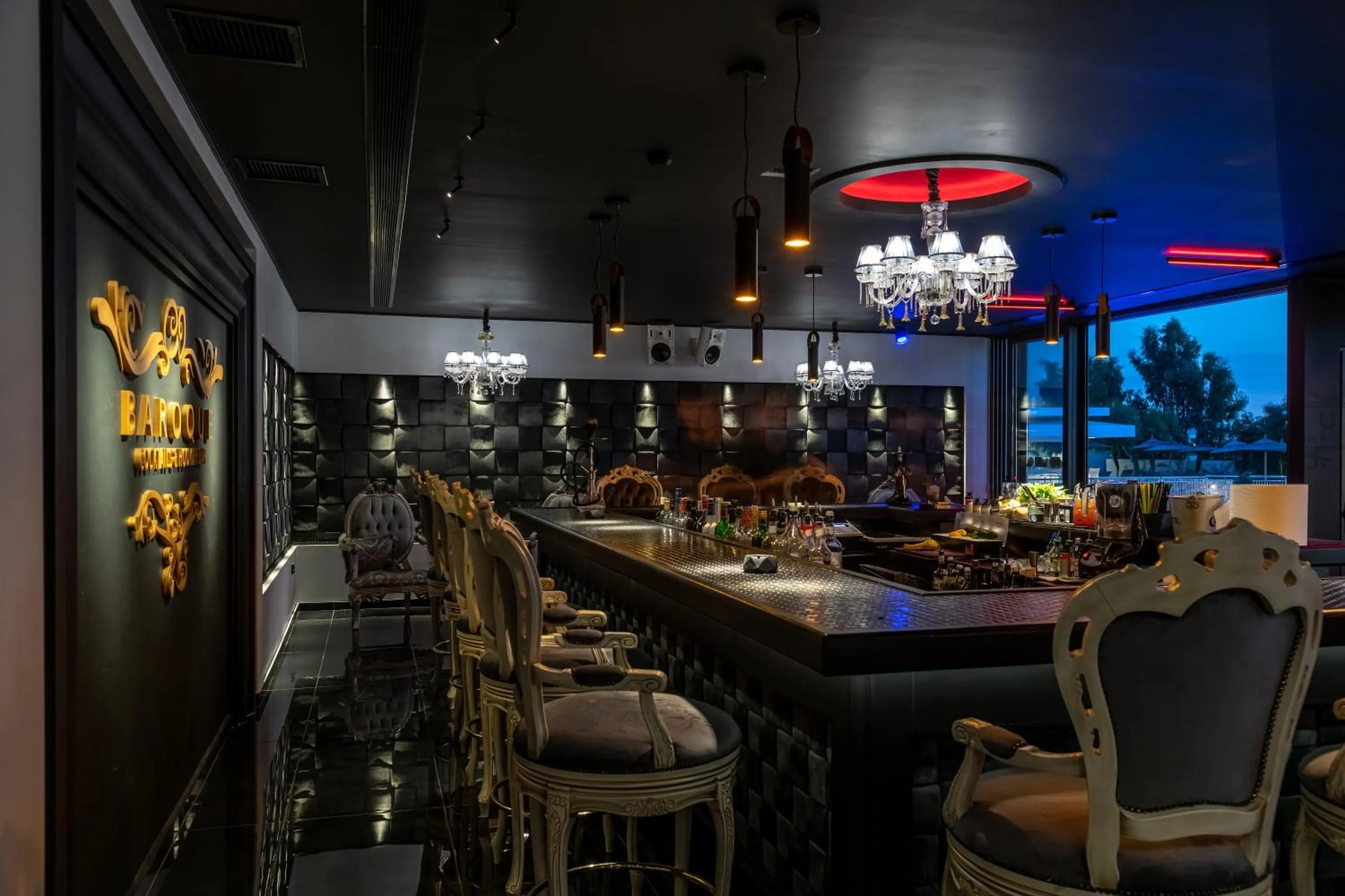 Lounge or bar in SANDY BEACH