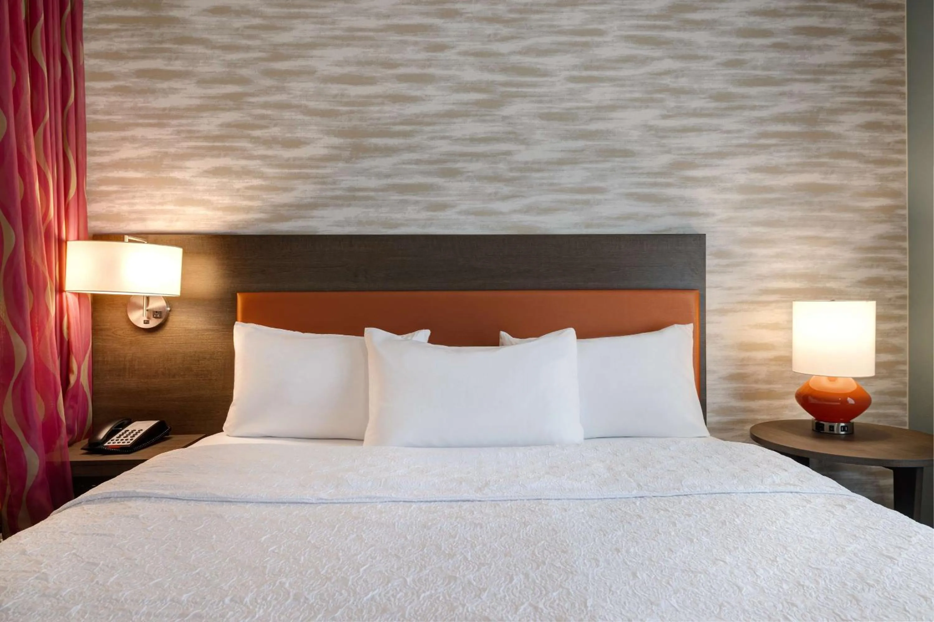 Bed in Home2 Suites Galveston, Tx