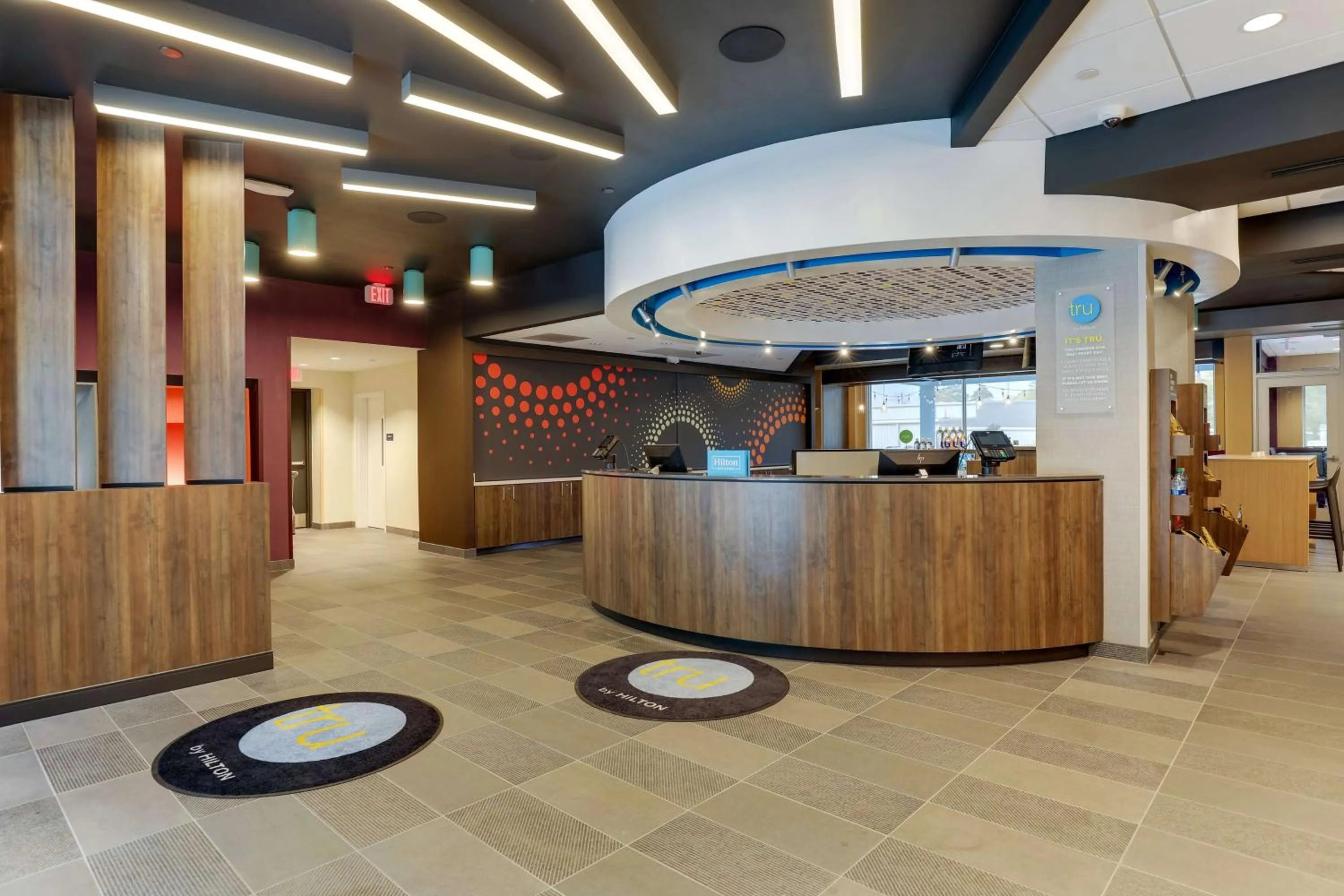 Lobby or reception in Tru By Hilton Raleigh Garner