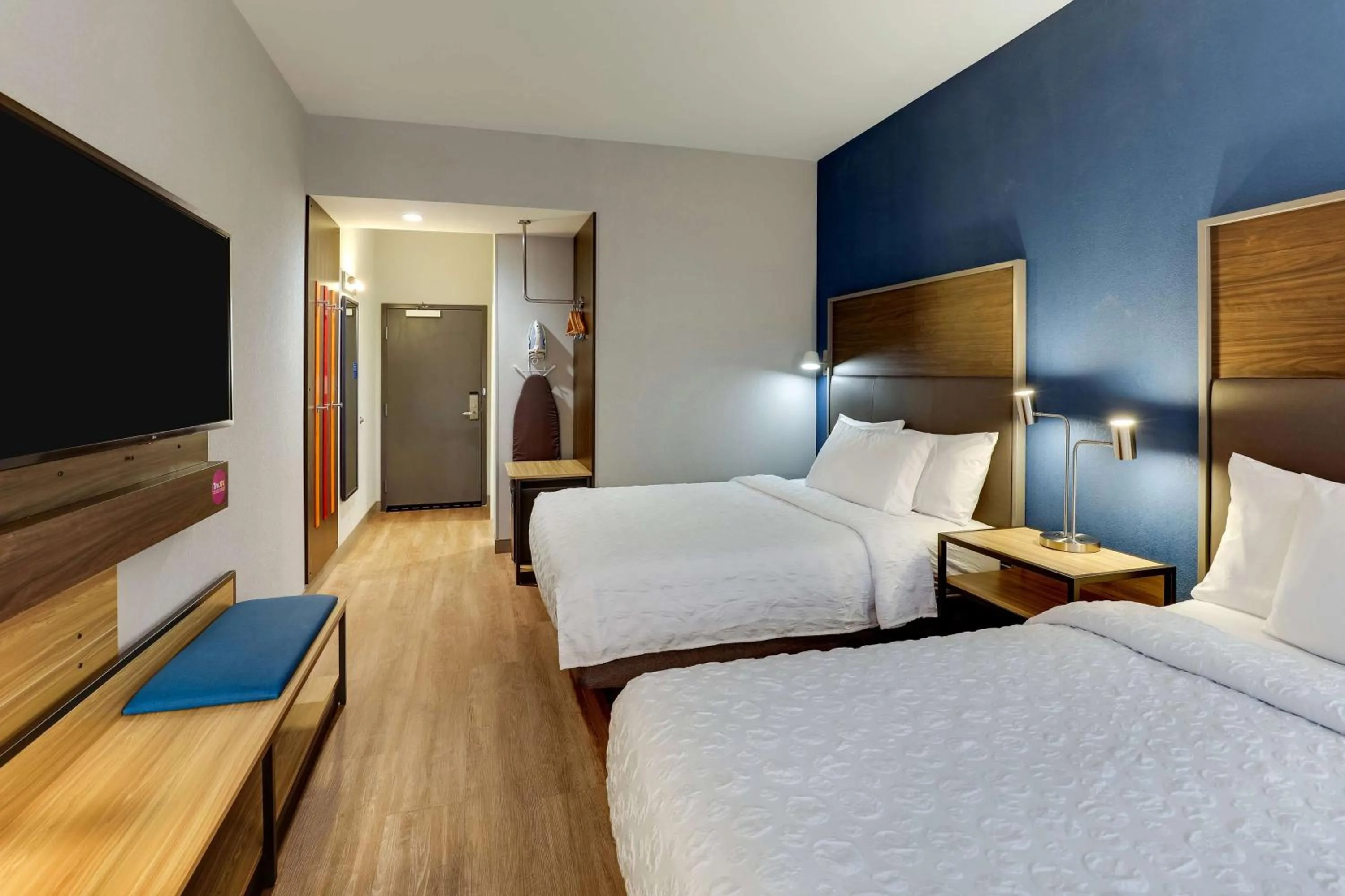 Bed in Tru By Hilton Raleigh Garner