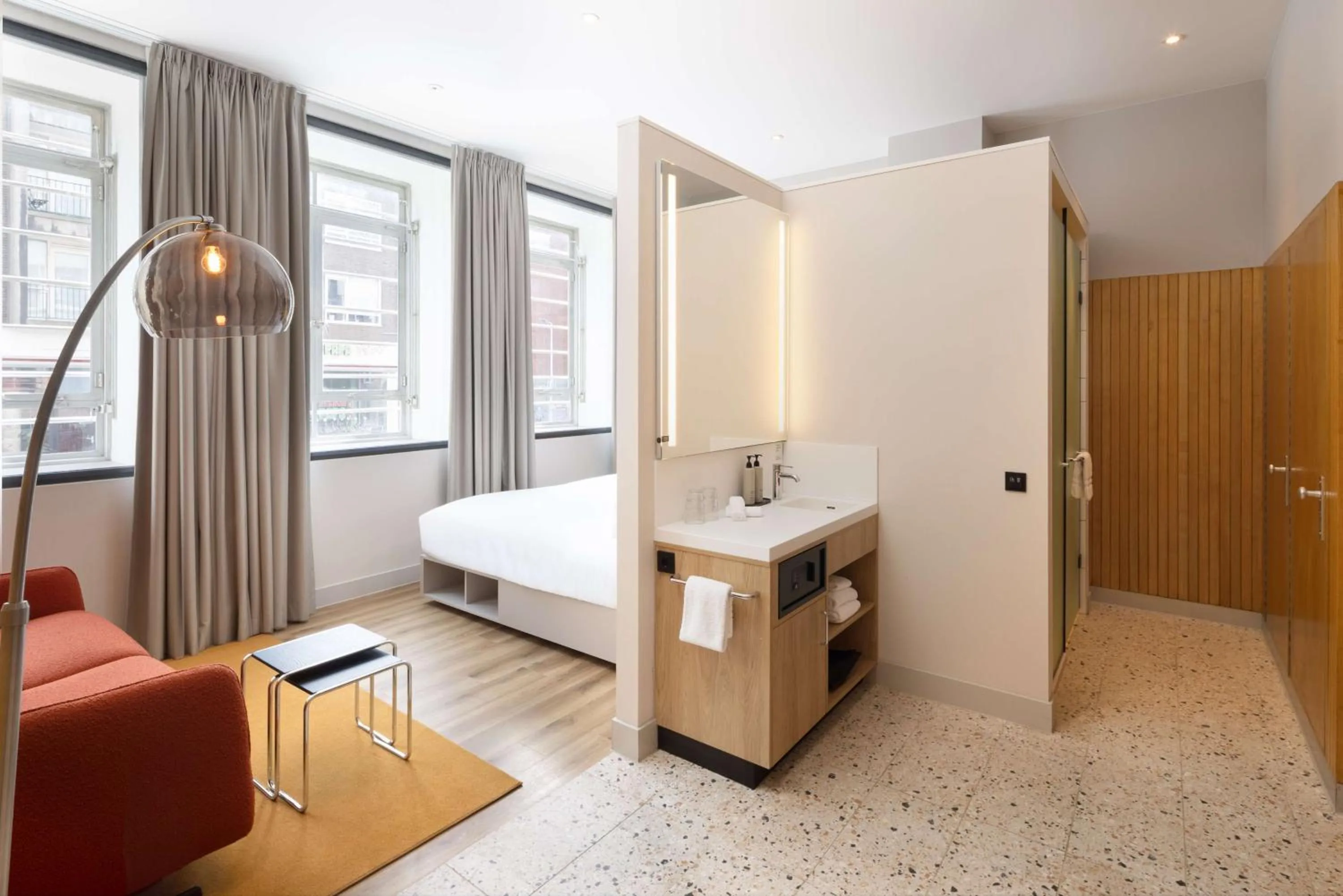 Bed in Motto By Hilton Rotterdam Blaak