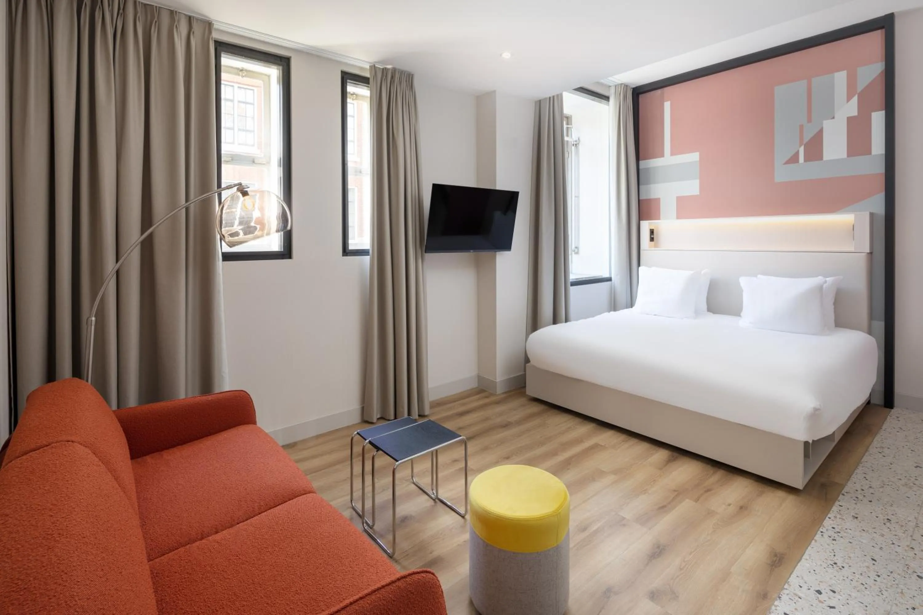 Bed in Motto By Hilton Rotterdam Blaak