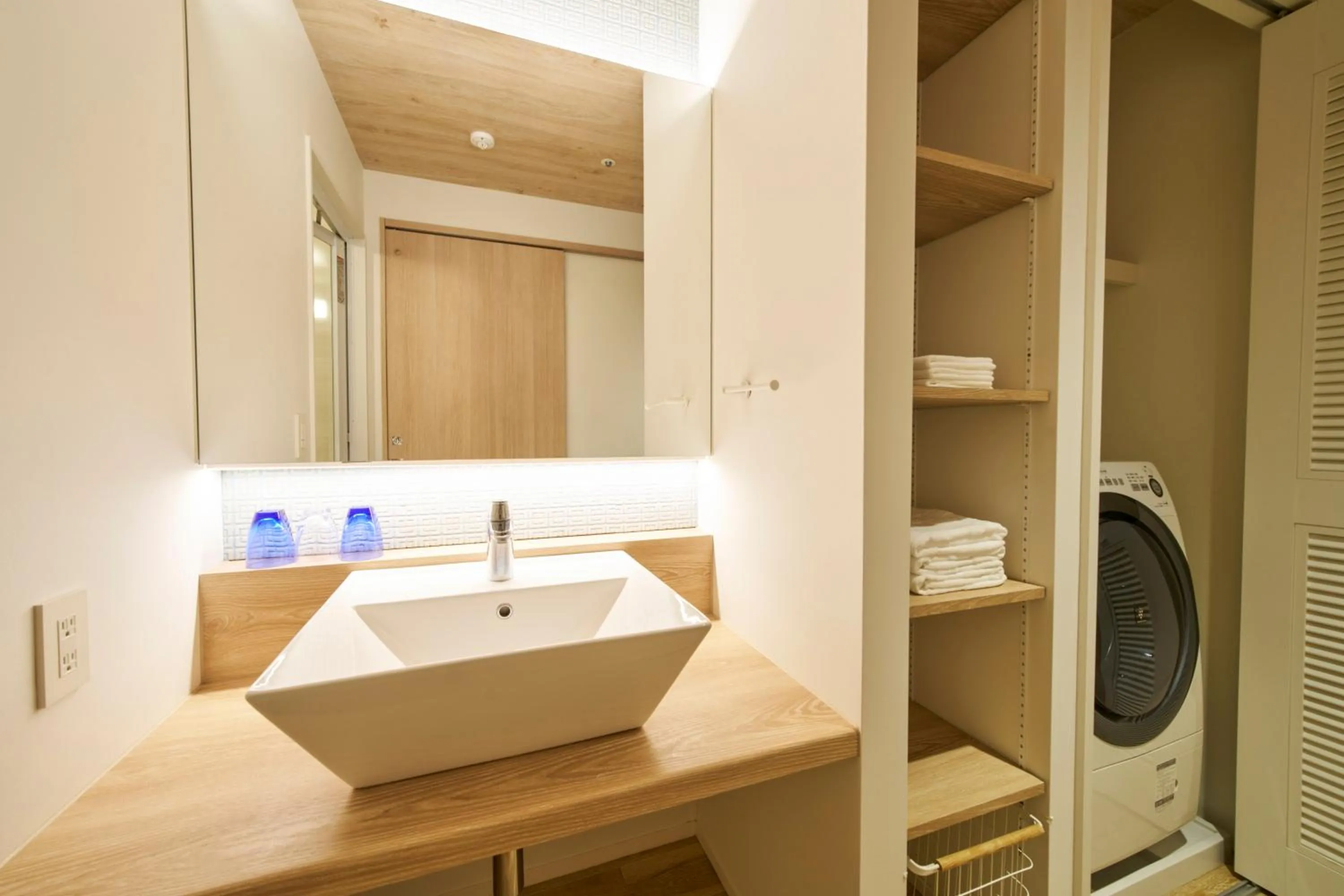 Bathroom in BEB5 Okinawa Seragaki by Hoshino Resorts