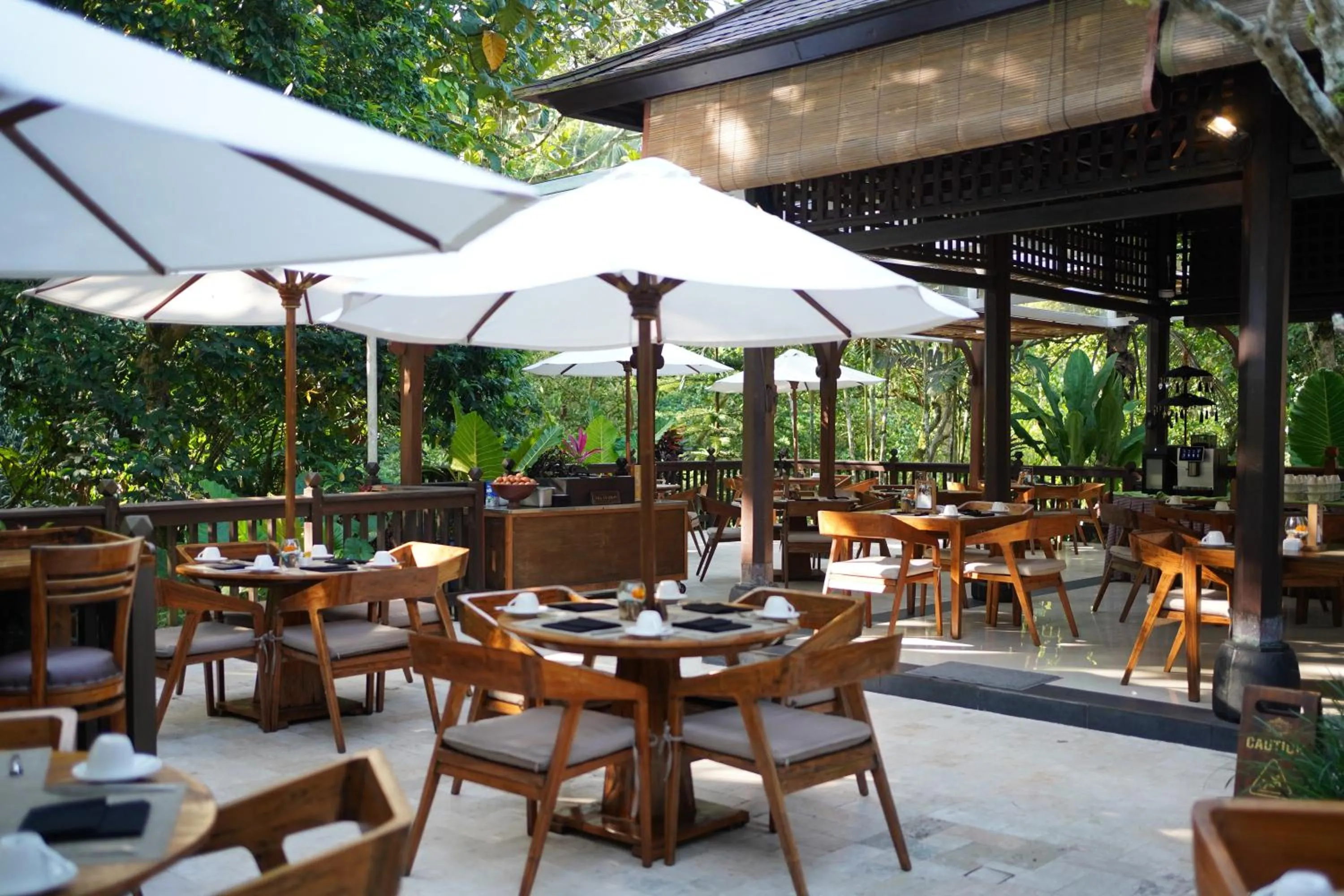 Restaurant/places to eat in The Lokha Ubud Resort, Villas & SPA