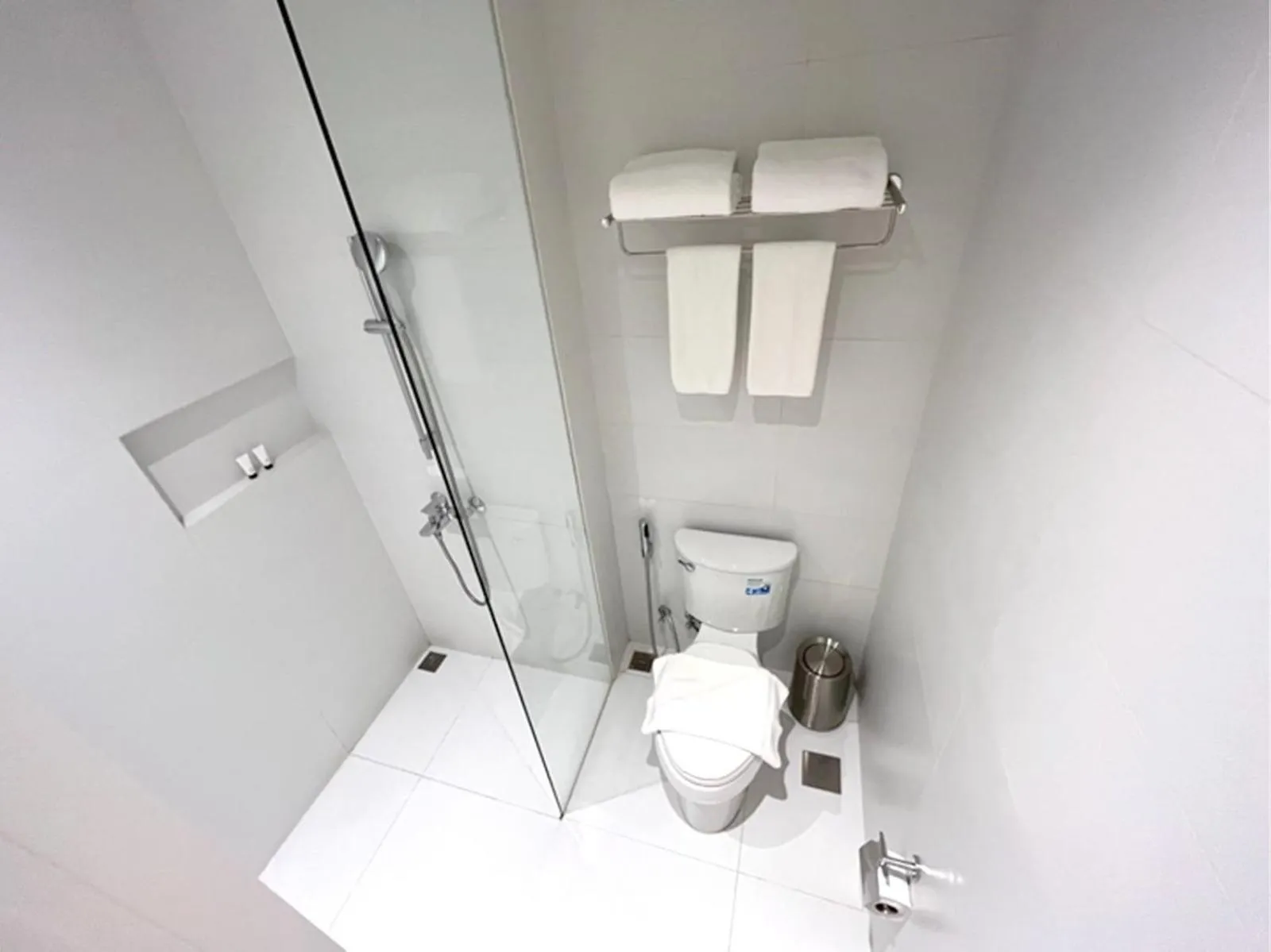 Bathroom in Harolds Hotel Quezon City