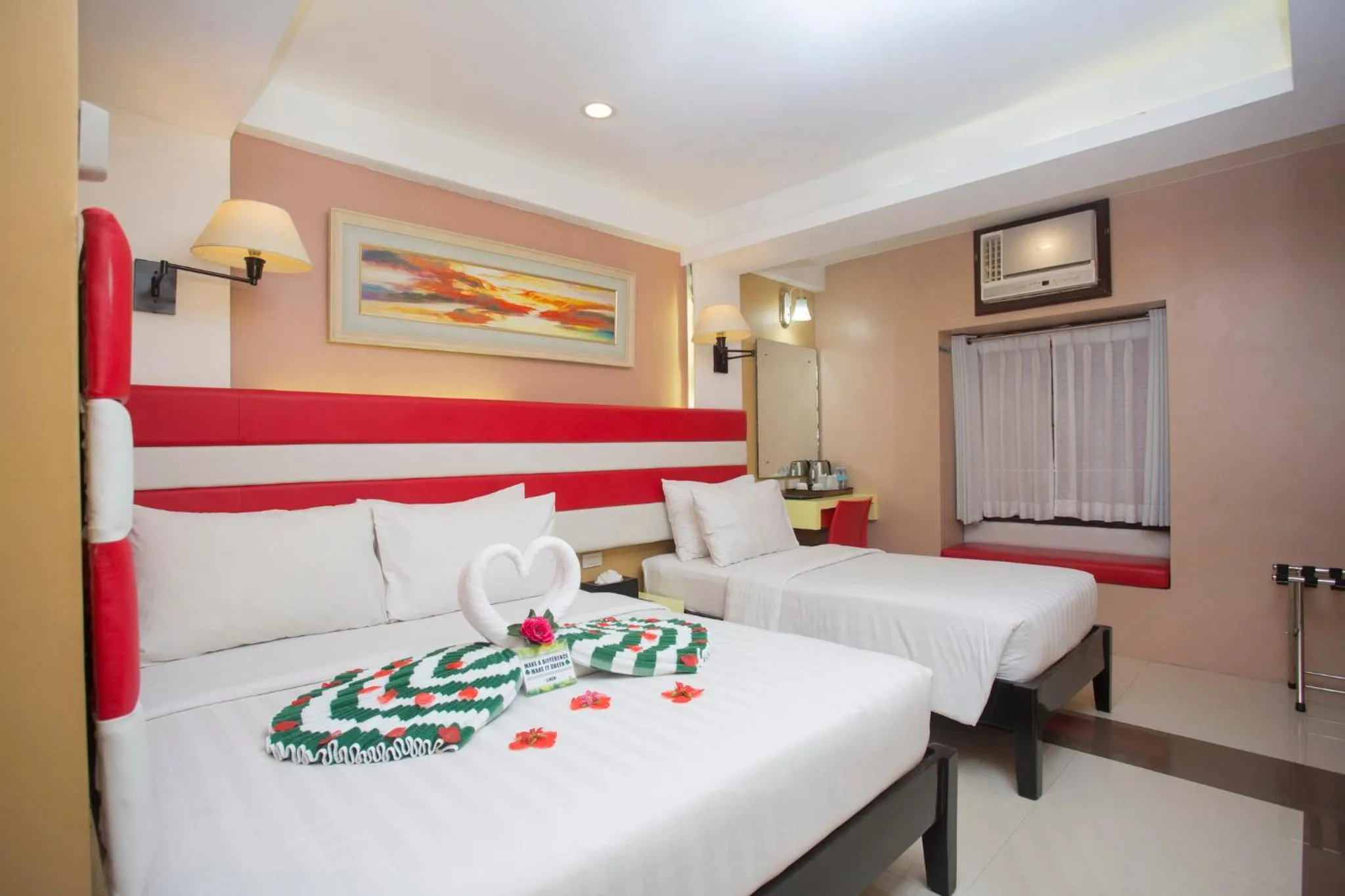 Bedroom, Bed in Red Coco Inn de Boracay