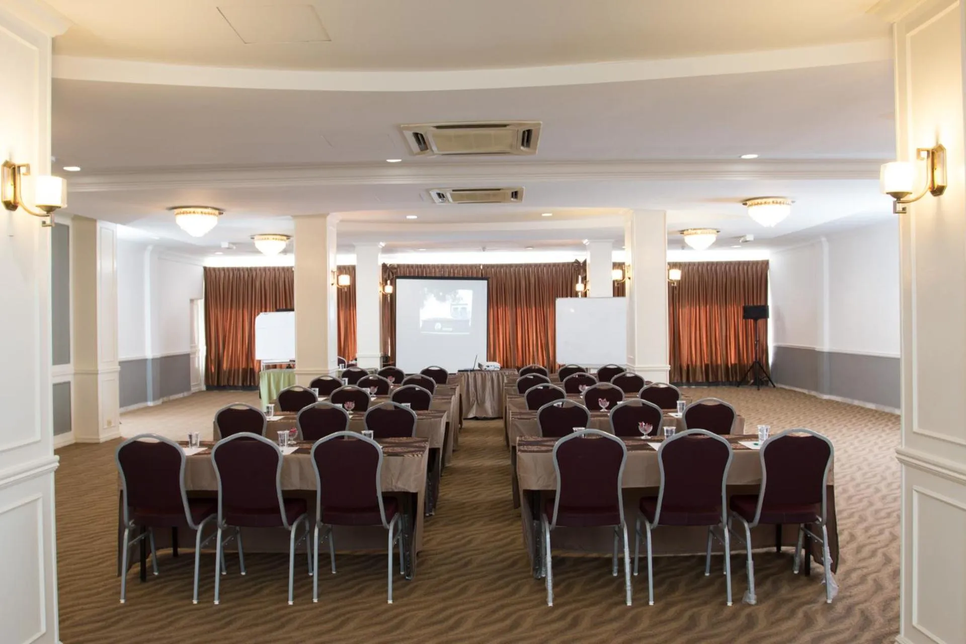 Banquet/Function facilities in Akar Beach Resort