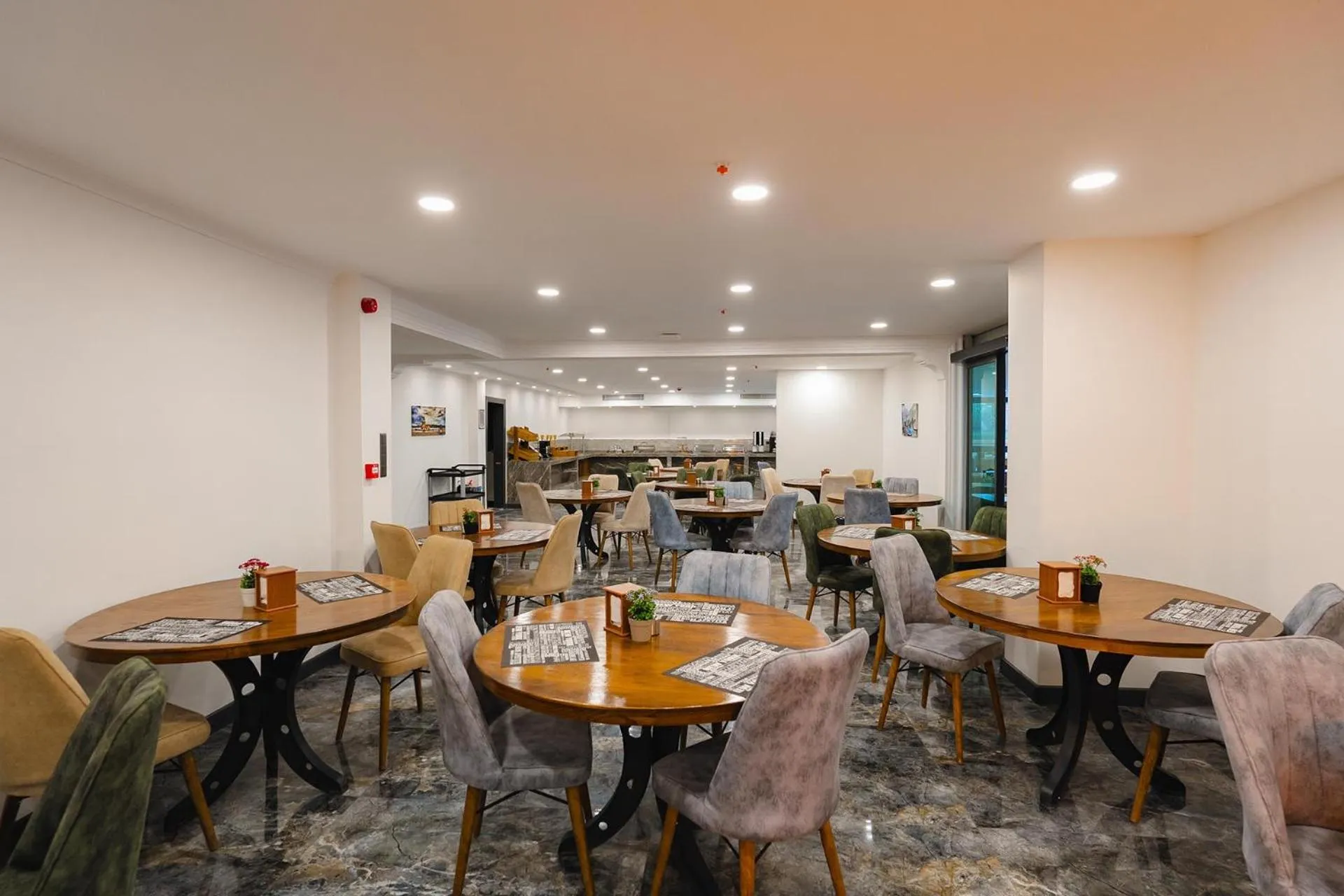 Dining area in Berlin Suite Hotel Trabzon