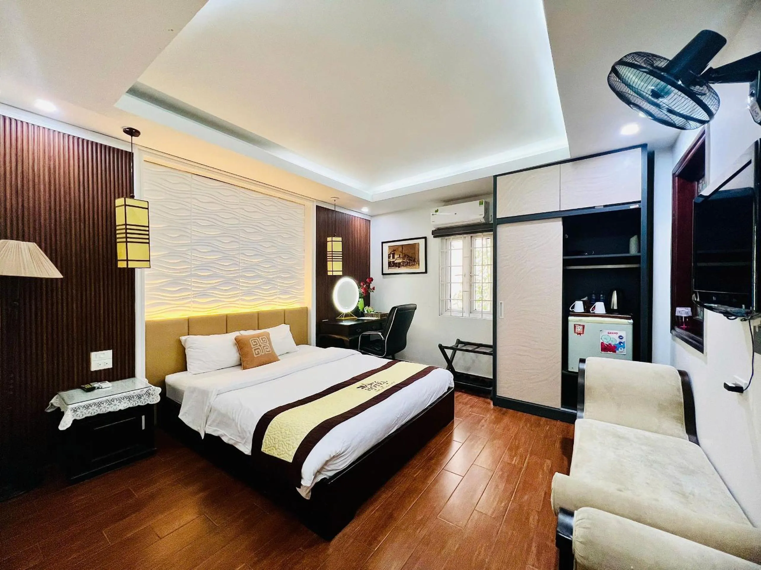 Bedroom, Bed in Art Hotel Ha Noi