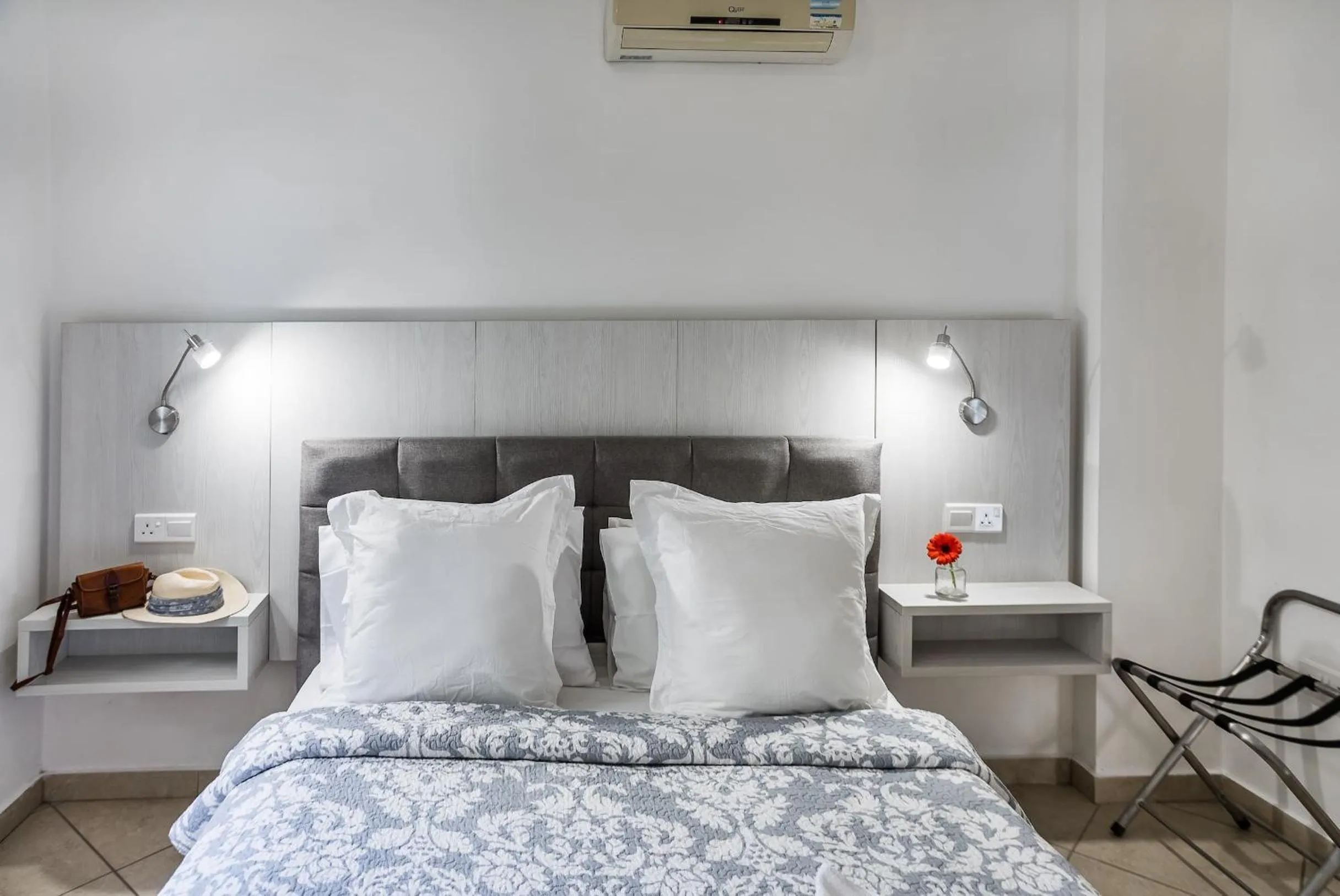 Bed in Artemis Cynthia Complex