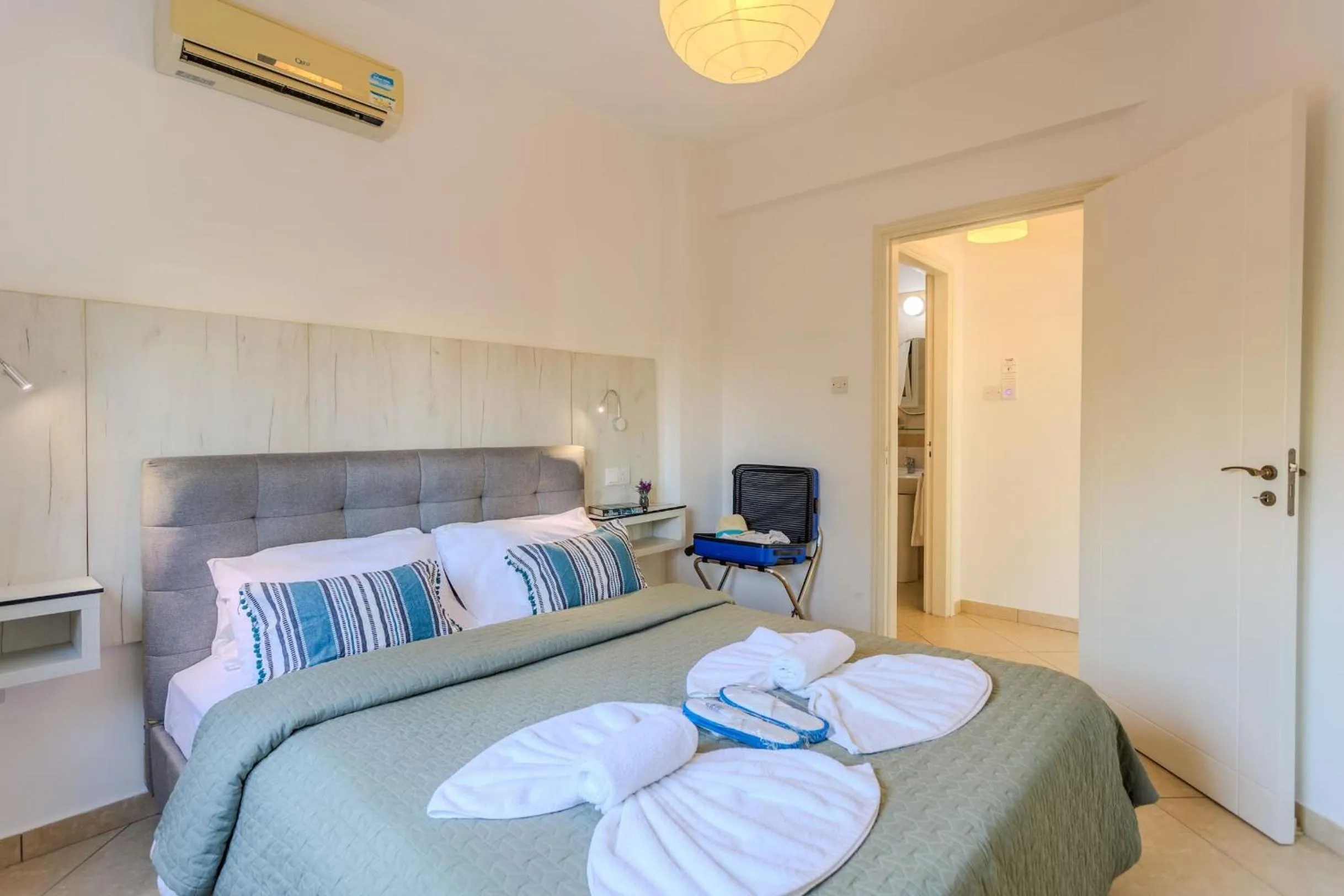 Bed in Artemis Cynthia Complex