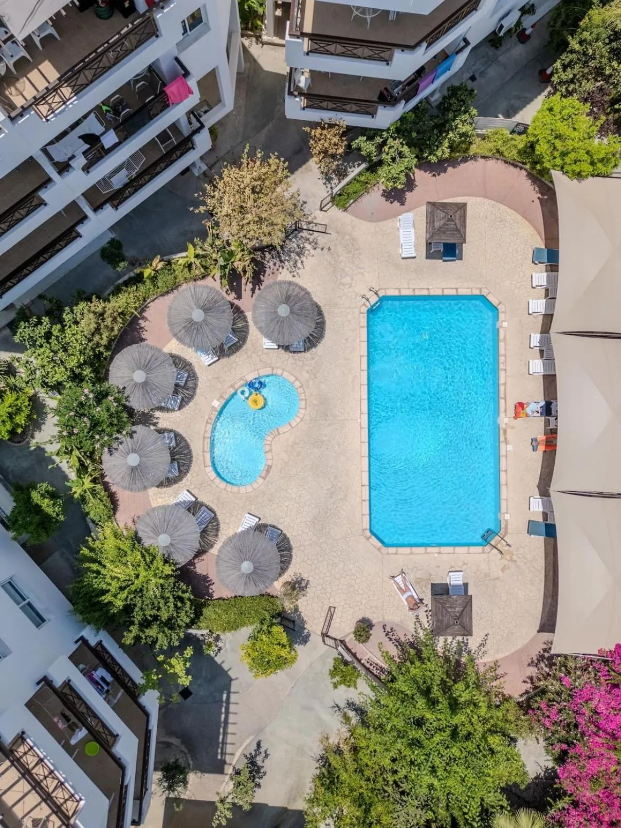 Property building in Artemis Cynthia Complex