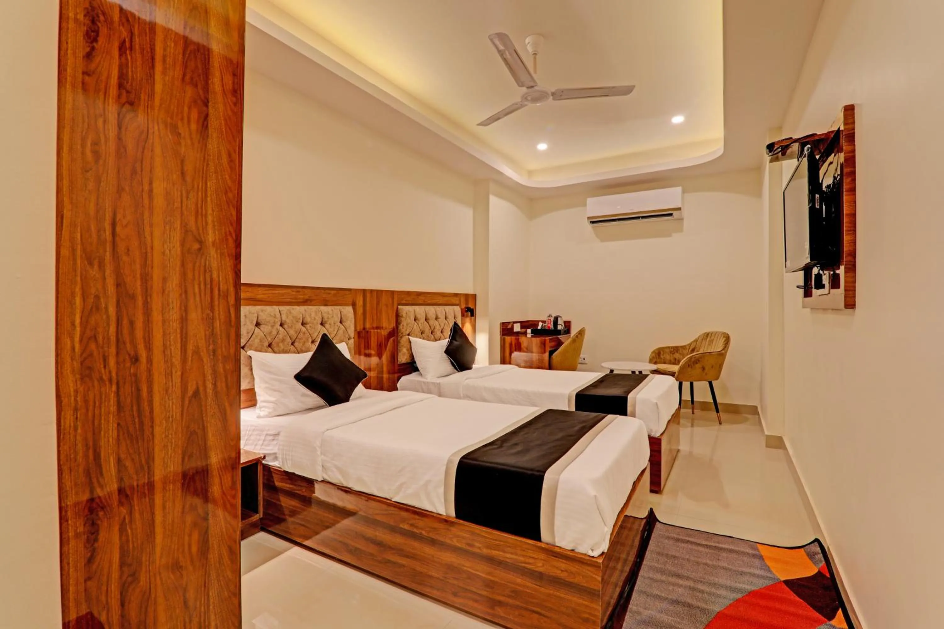 Photo of the whole room, Bed in Hotel Heera Grand