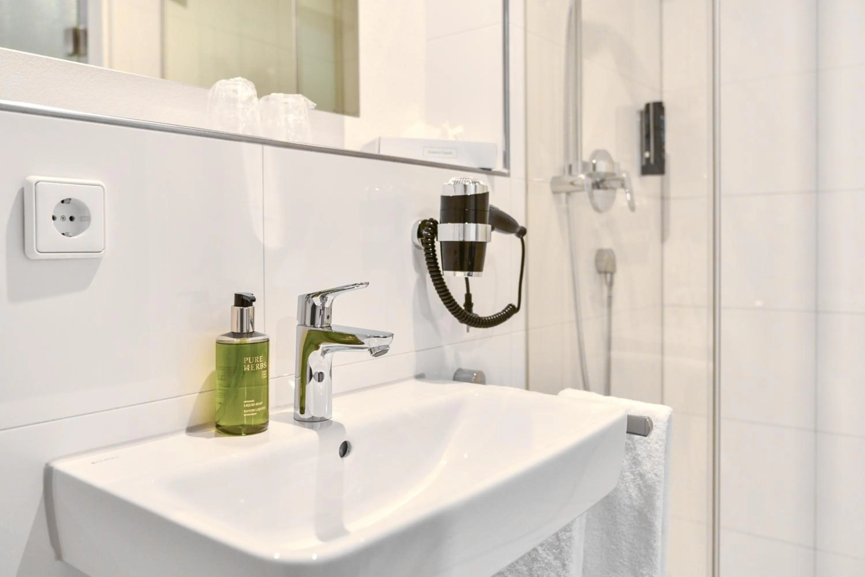 Bathroom in Gasthof Lafette