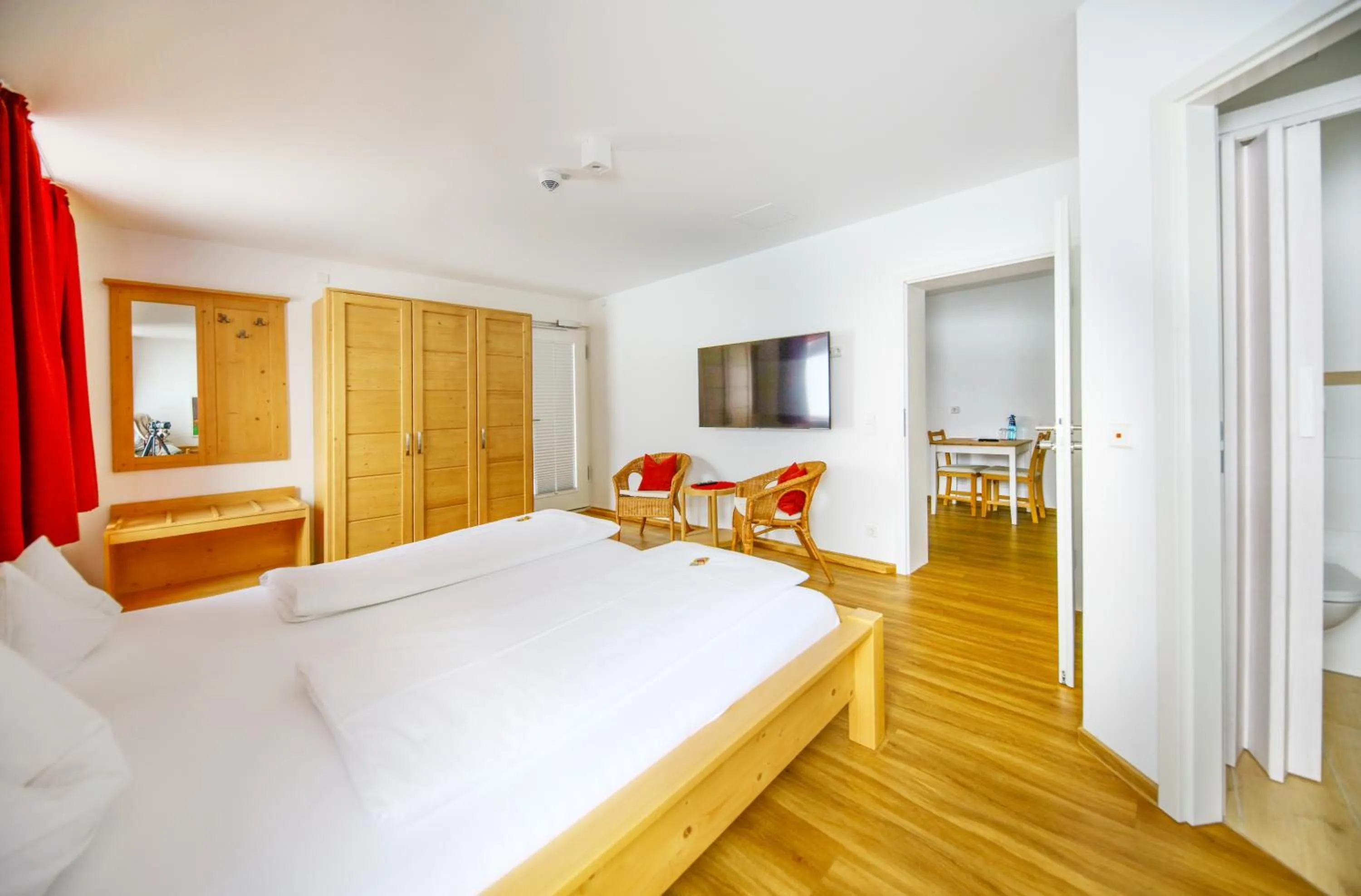 Photo of the whole room, Bed in Gasthof Lafette