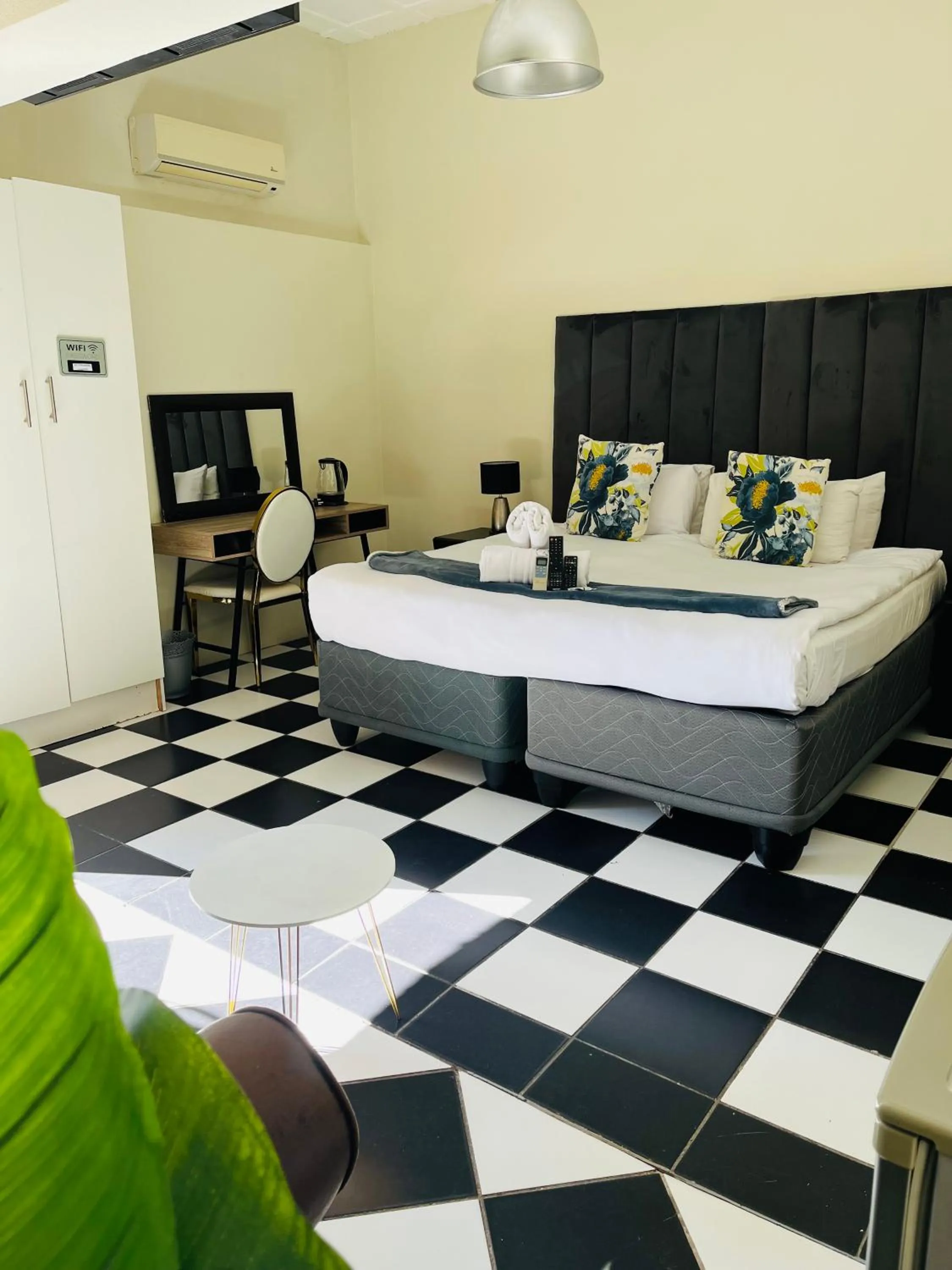 Bed in St Eve Lodge & Spa