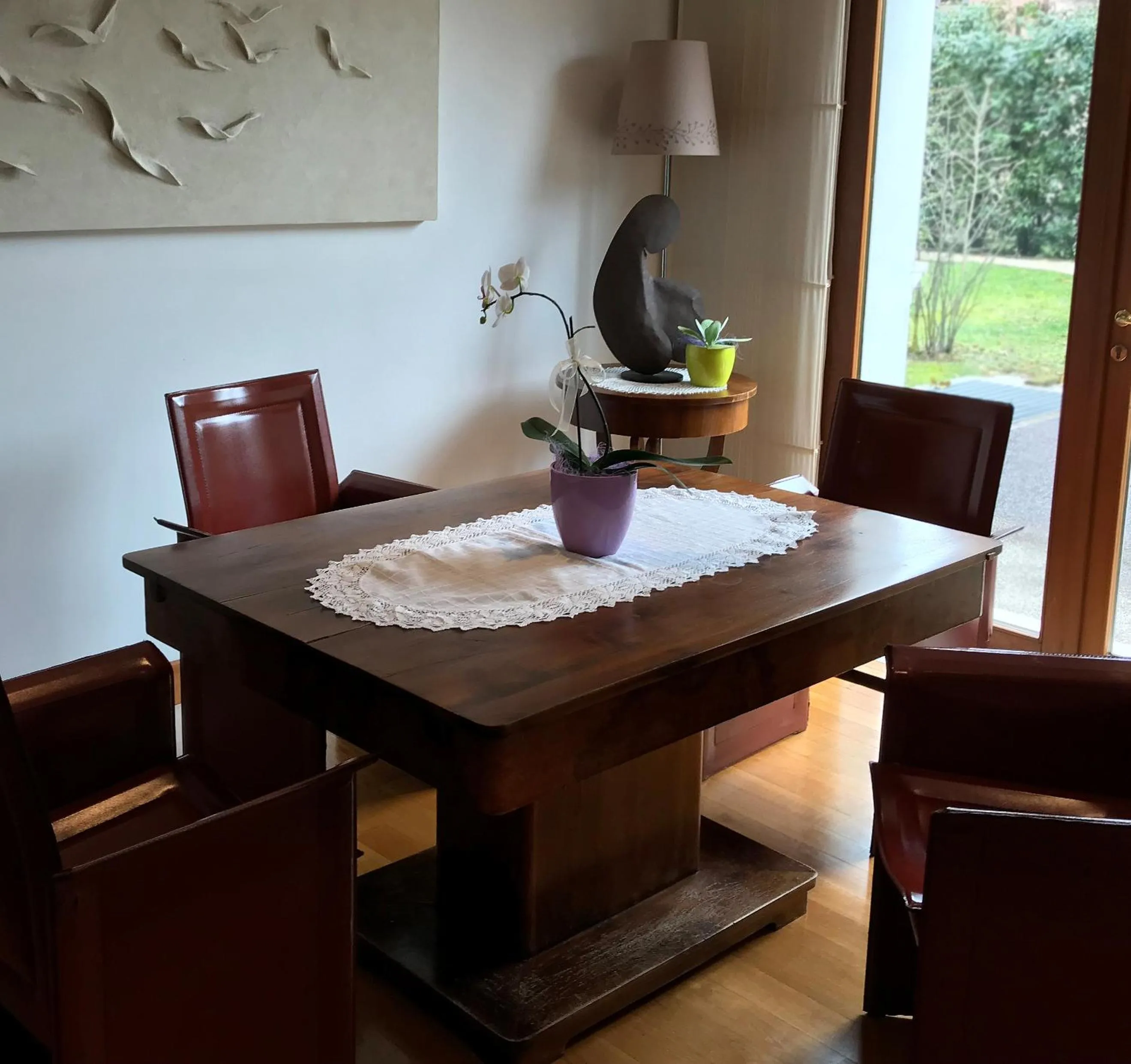 Communal lounge/ TV room in Eurohotel Palace Maniago