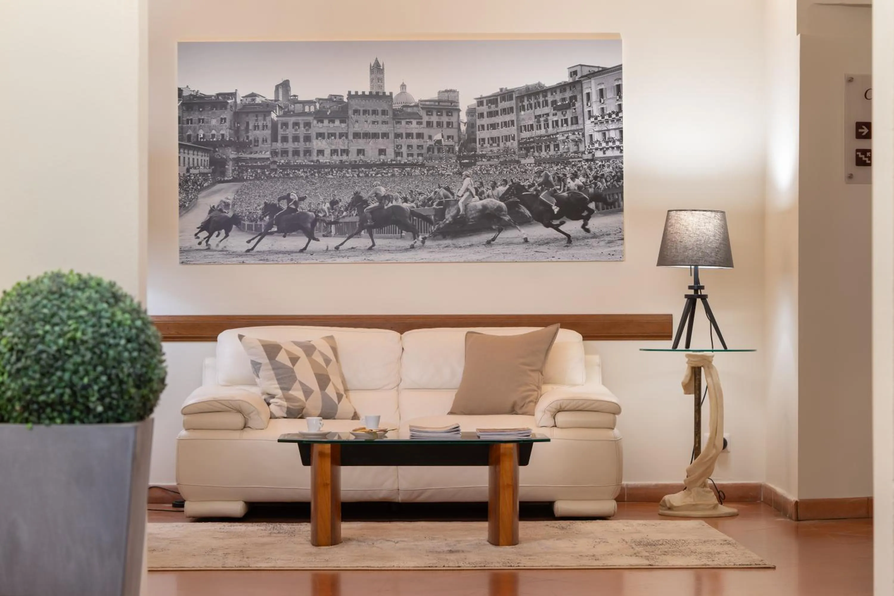 Living room in Hotel Ristorante Borgo Antico