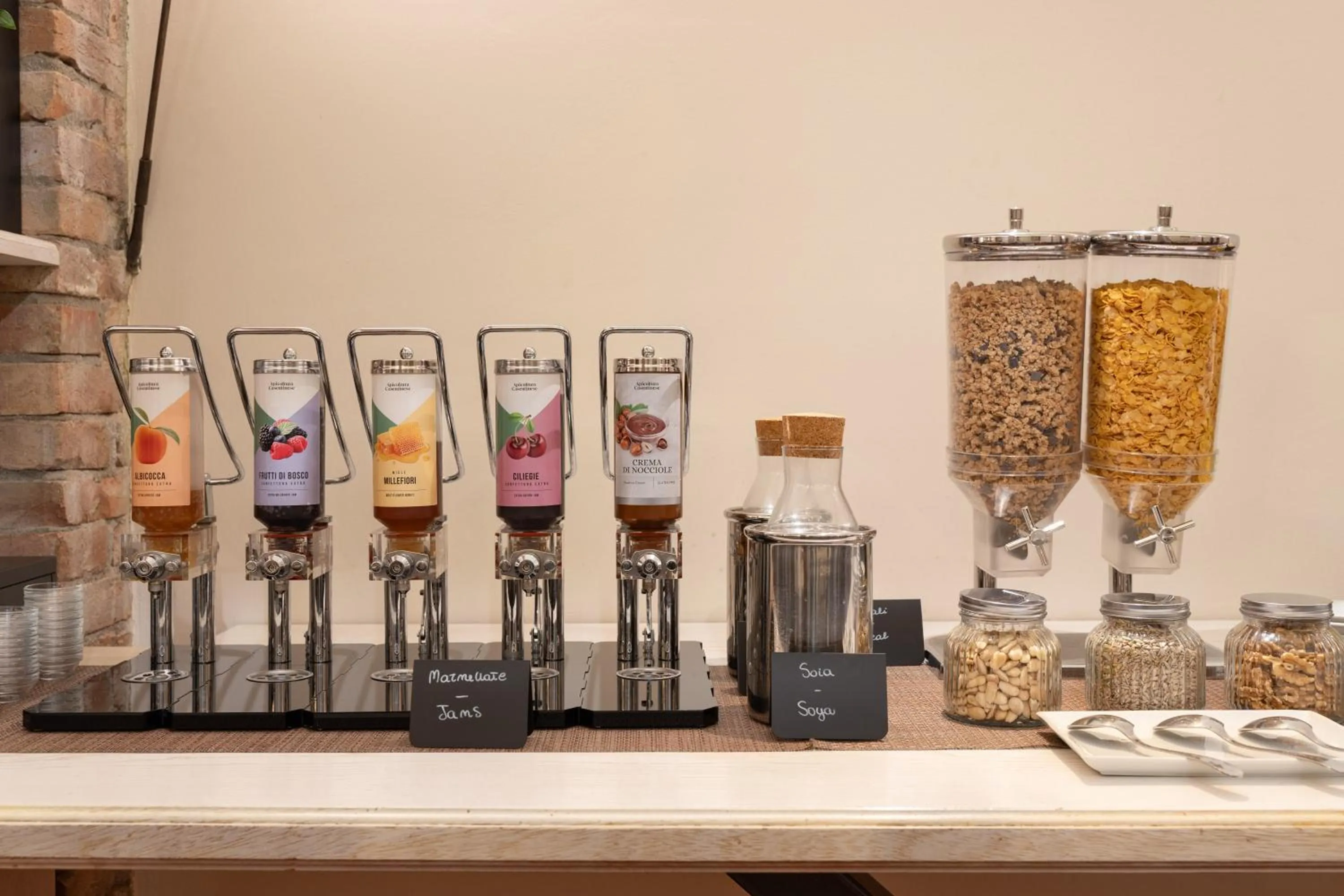 Food and drinks in Hotel Ristorante Borgo Antico