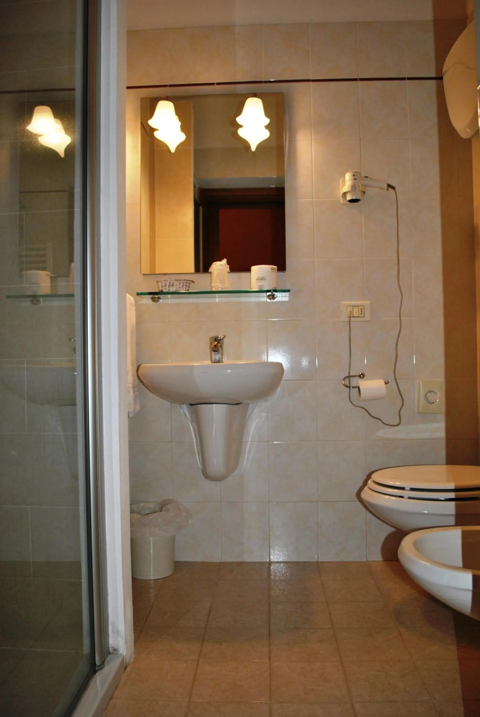 Bathroom in Hotel Ristorante Borgo Antico