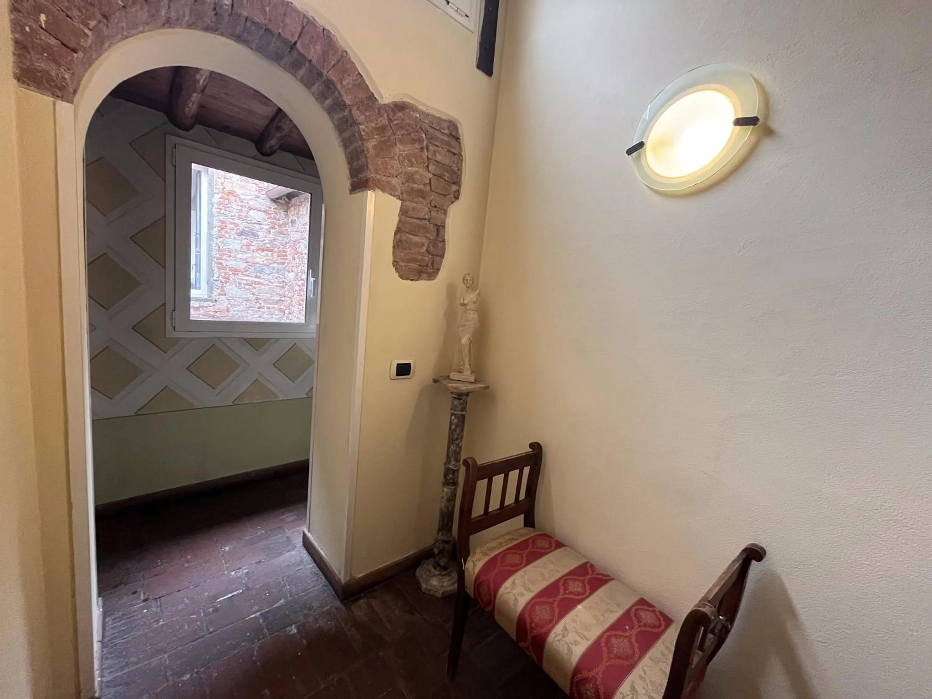 Decorative detail in Al Tuscany