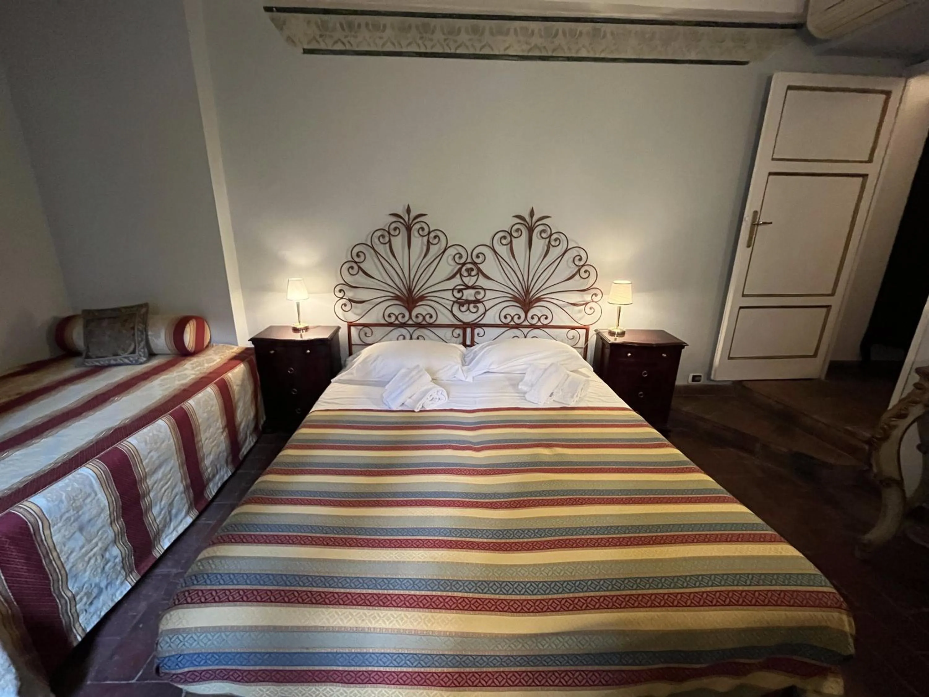 Photo of the whole room, Bed in Al Tuscany