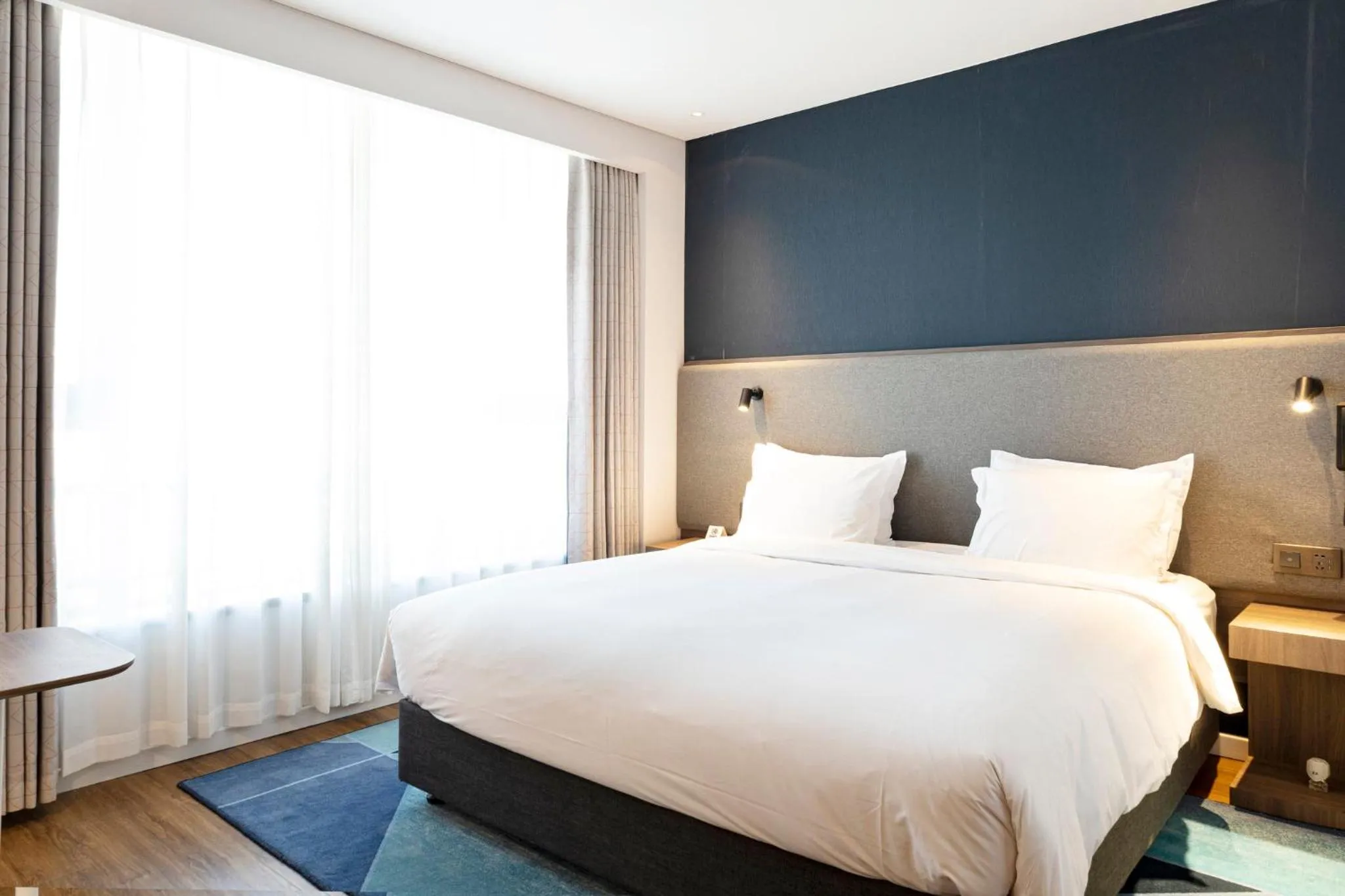 Photo of the whole room, Bed in Holiday Inn Express Lanzhou New Area by IHG